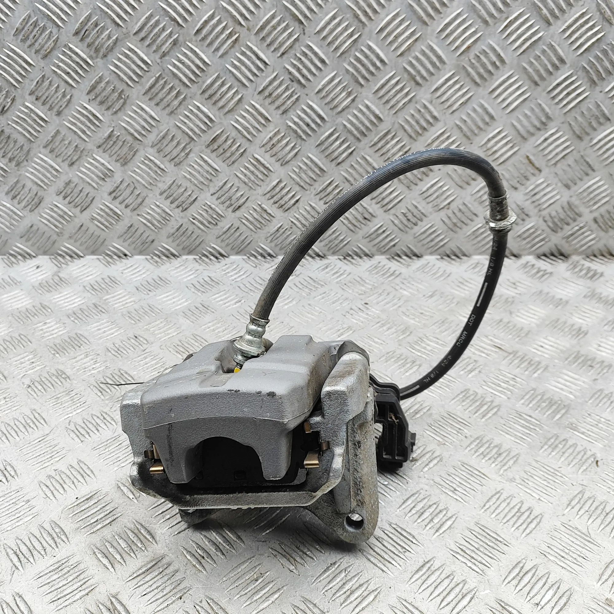 Nissan Ariya Rear Right Brake Caliper D4000-5MP2A Rear Right Brake Caliper NISSAN ARI...