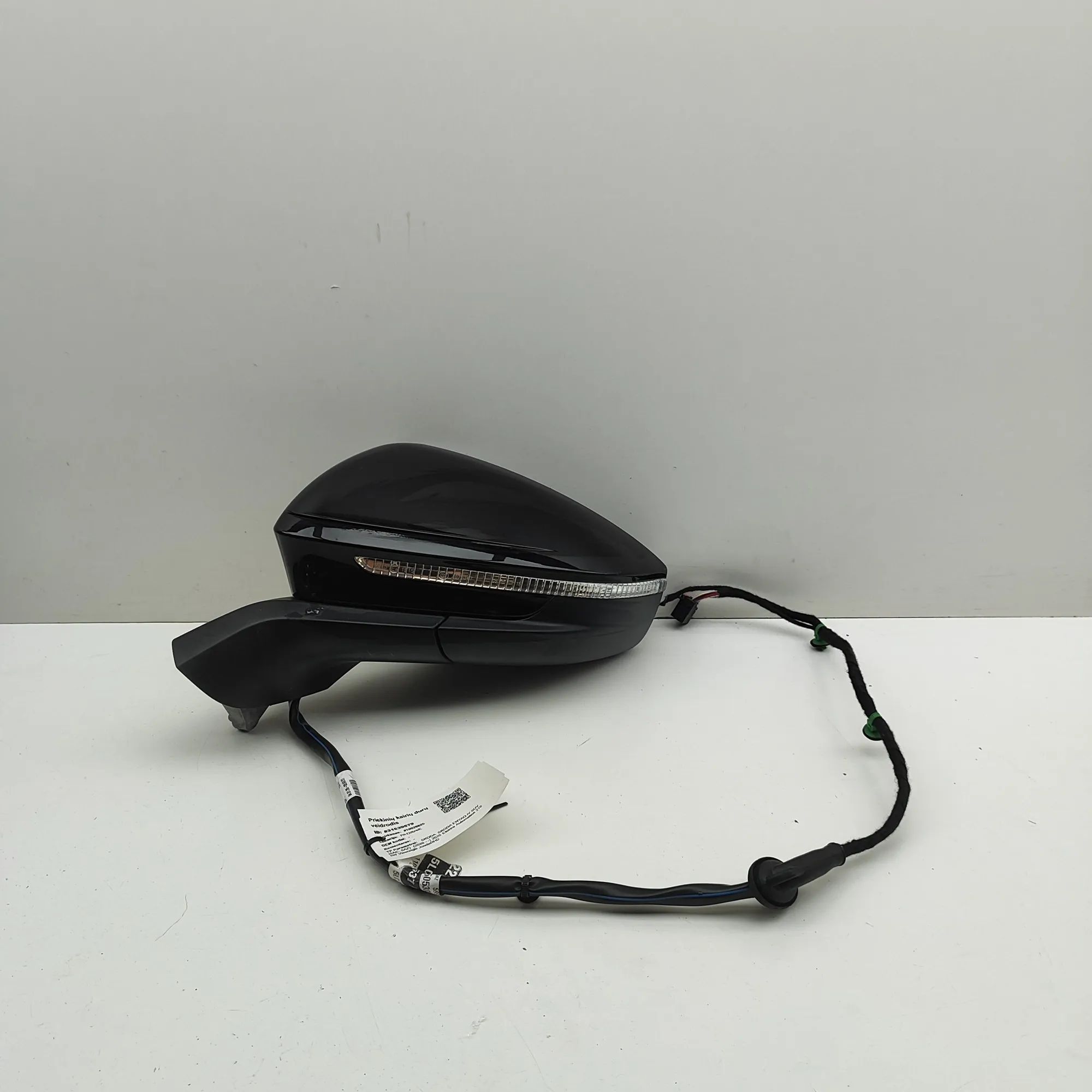 Skoda Enyaq Left Side Wing Mirror 5LC857407AA Left Side Wing Mirror SKODA ENYAQ (...