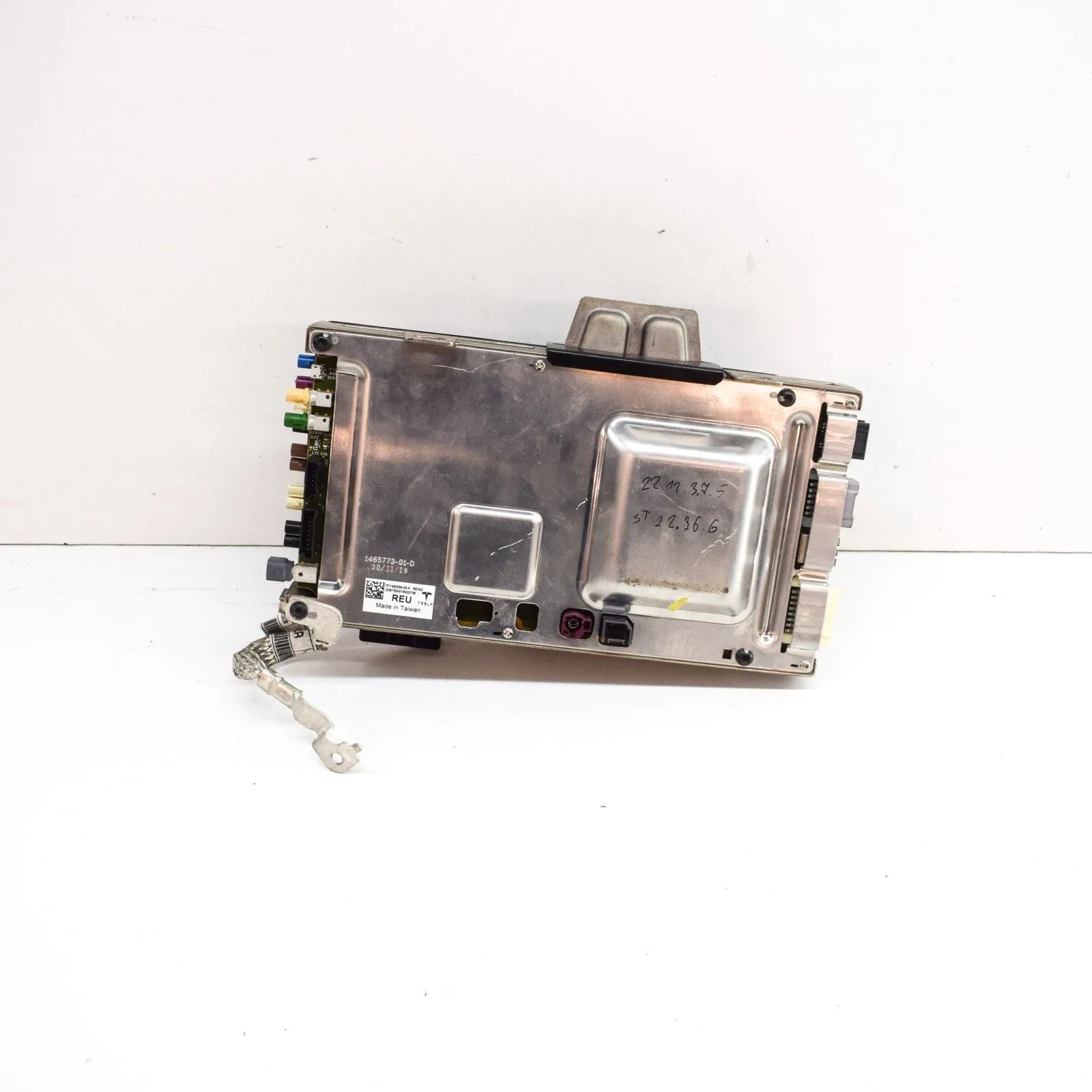 Tesla Model 3 Other Control Units 1465773-01-D, 1462554-05-K Other Control Units ...