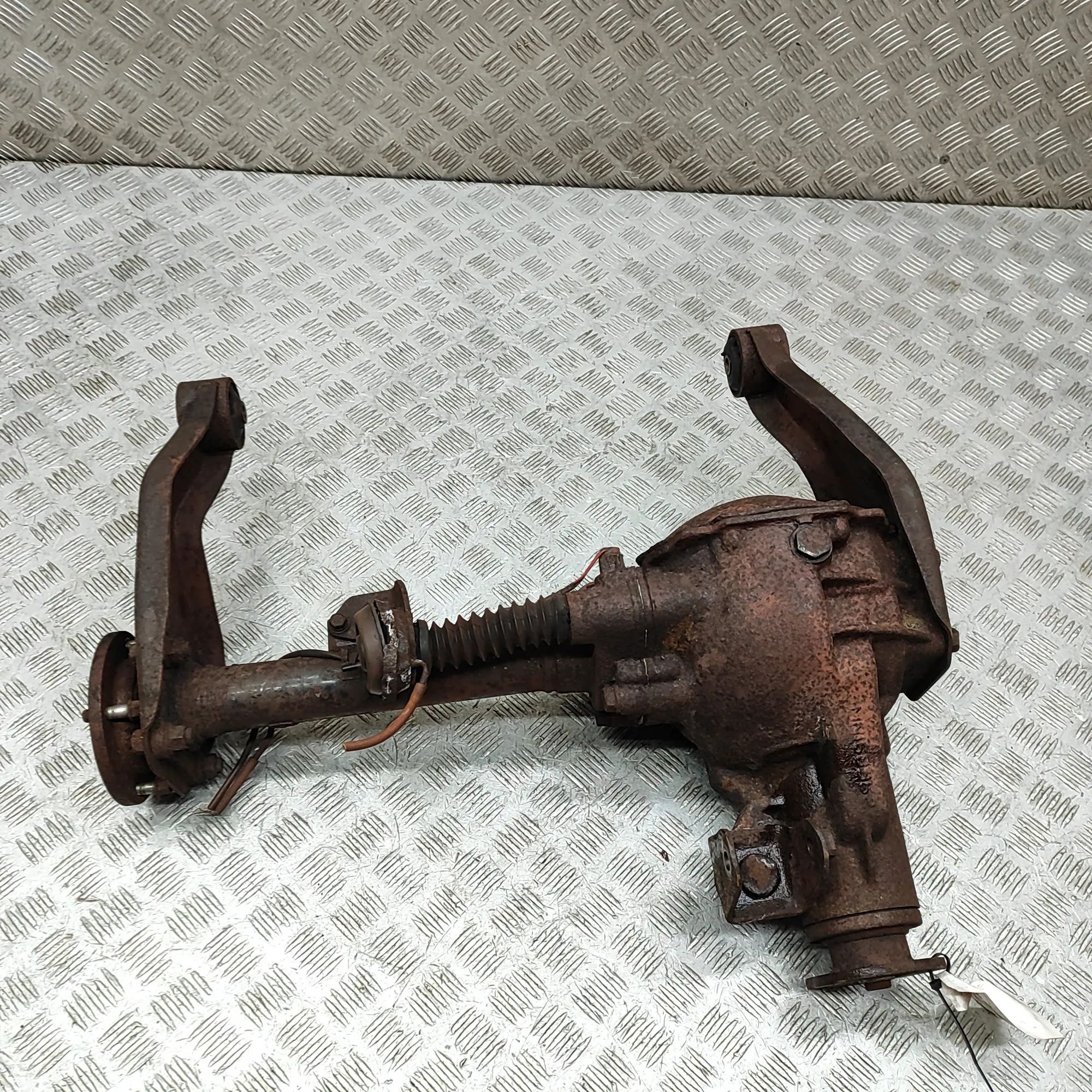 Mitsubishi Colt передний редуктор MN168952 Front Differential MITSUBISHI L (200 /...