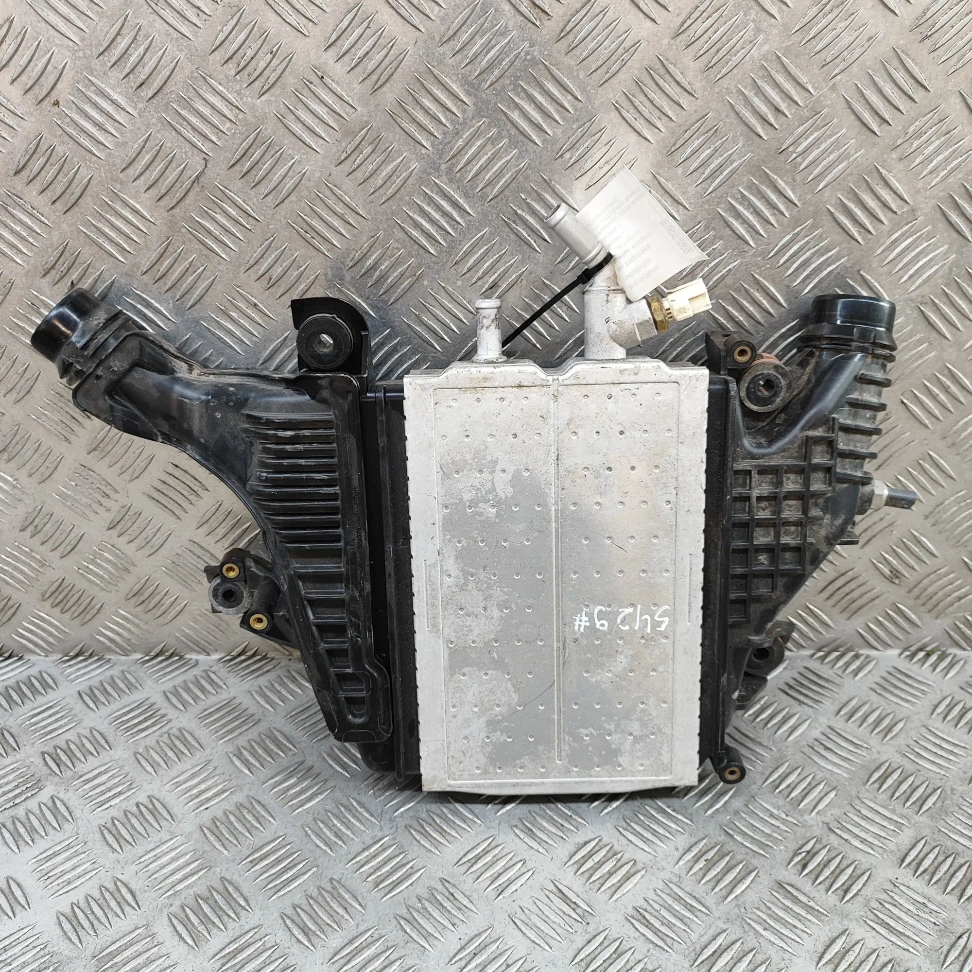 Toyota Hilux Intercooler radiator 1794011090, 17940-11090 Intercooler Radiator TO...