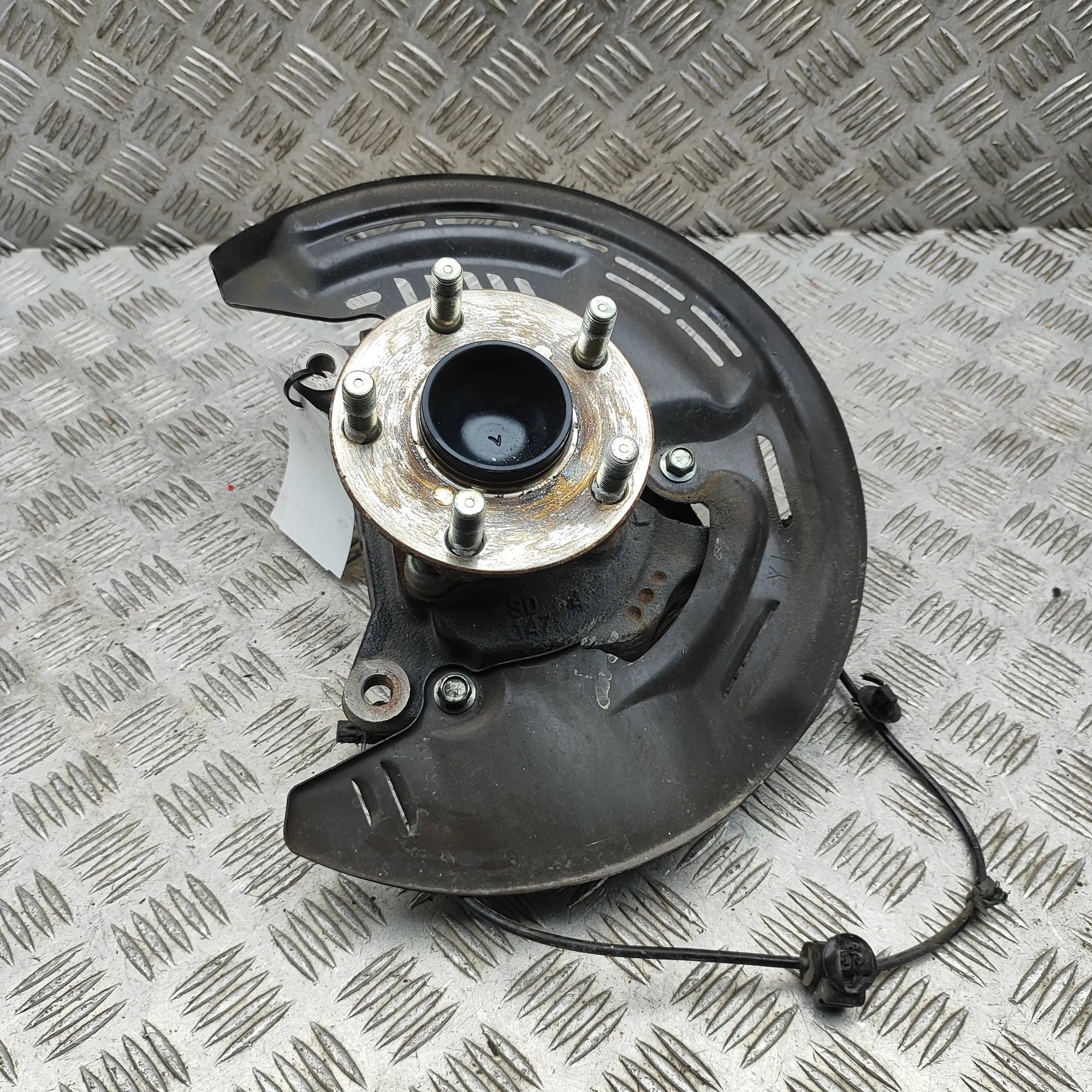 Toyota GR Supra Front Left Wheel Hub SU003-07498 Front Left Wheel Hub TOYOTA GR (86 ...