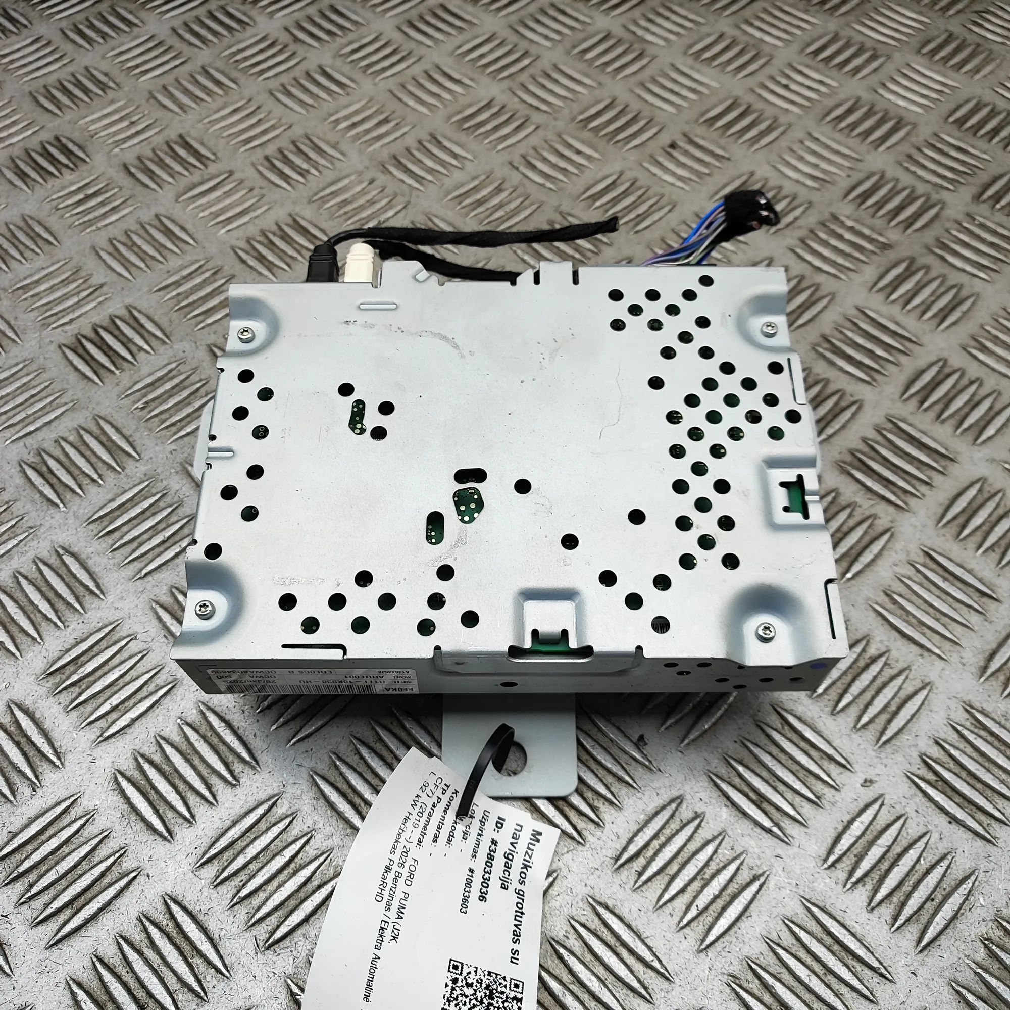 Ford Puma Music Navi CD Radio Player Head Unit R1TT-18K938-HU Music Navi CD Radio Player Head ...
