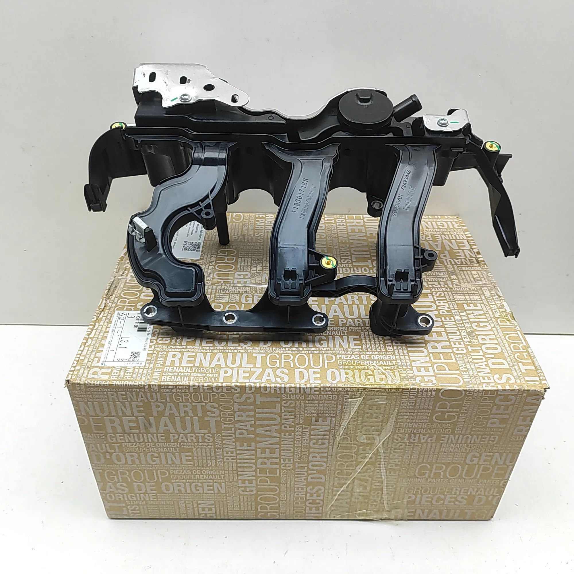 Renault Trafic sisselaskekollektor 118301718R Intake Manifold RENAULT TRAFIC (III ...