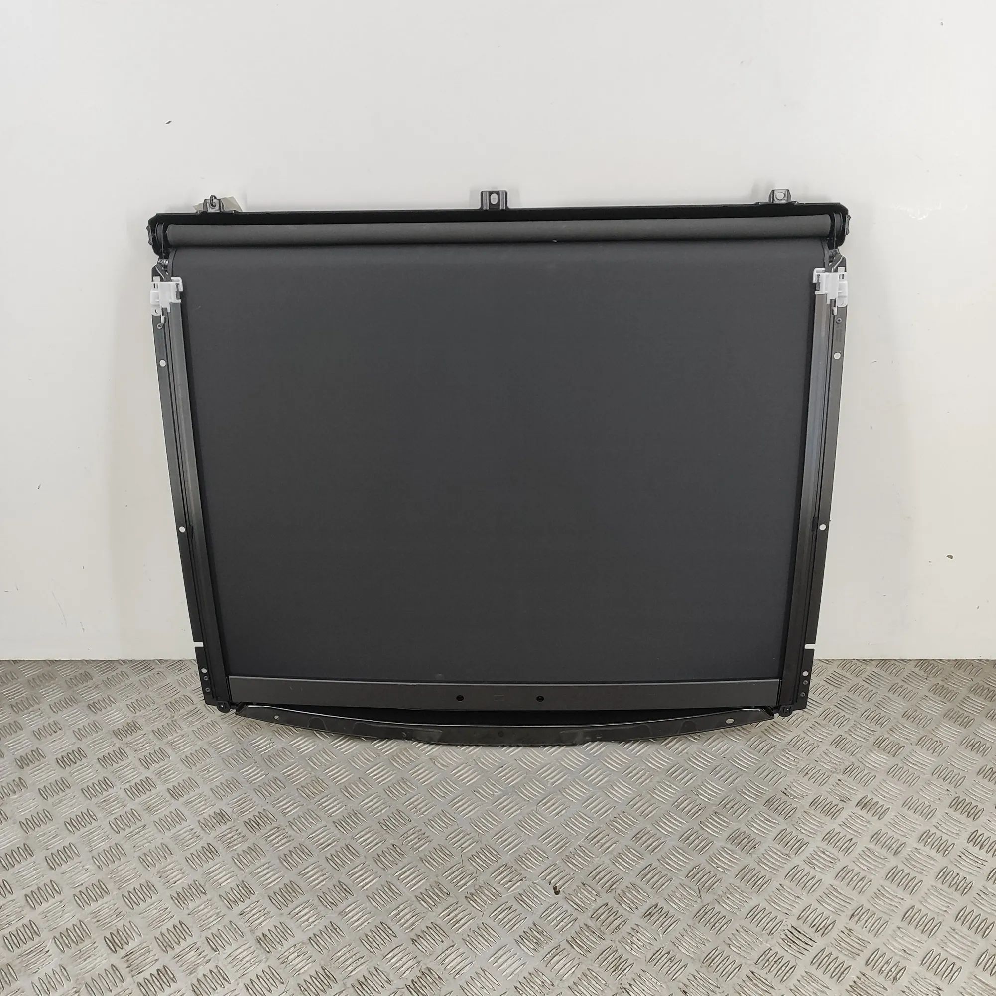 Jaguar F-Type Sunroof Sun Blind Roller GX53-50054-ABW Sunroof Sun Blind Roller JAGUAR ...