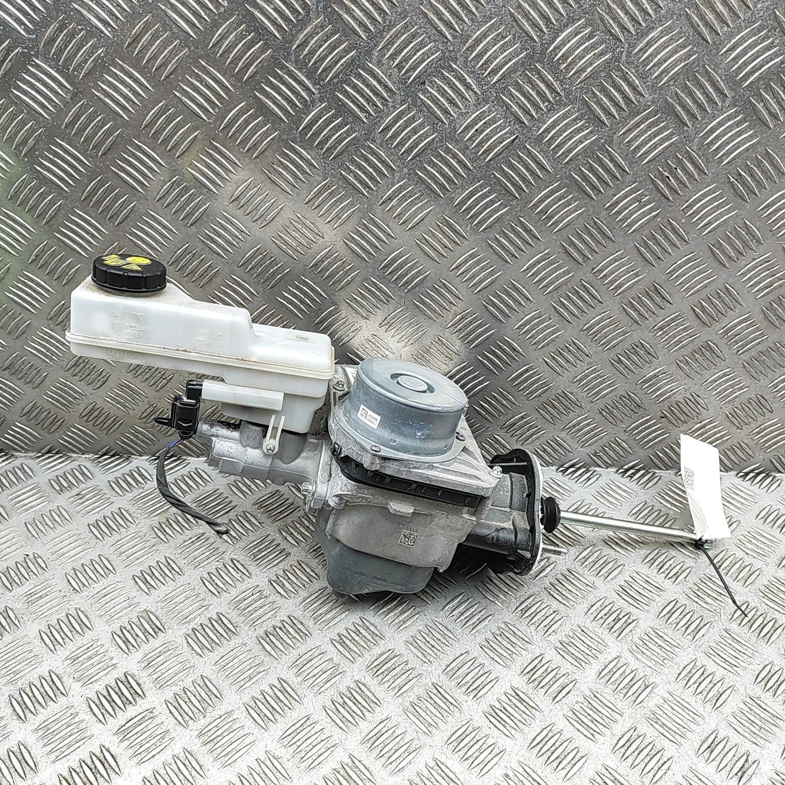 Skoda Enyaq Brake Servo Booster 1EB611301, 1EB614105BC Brake Servo Booster SKOD...