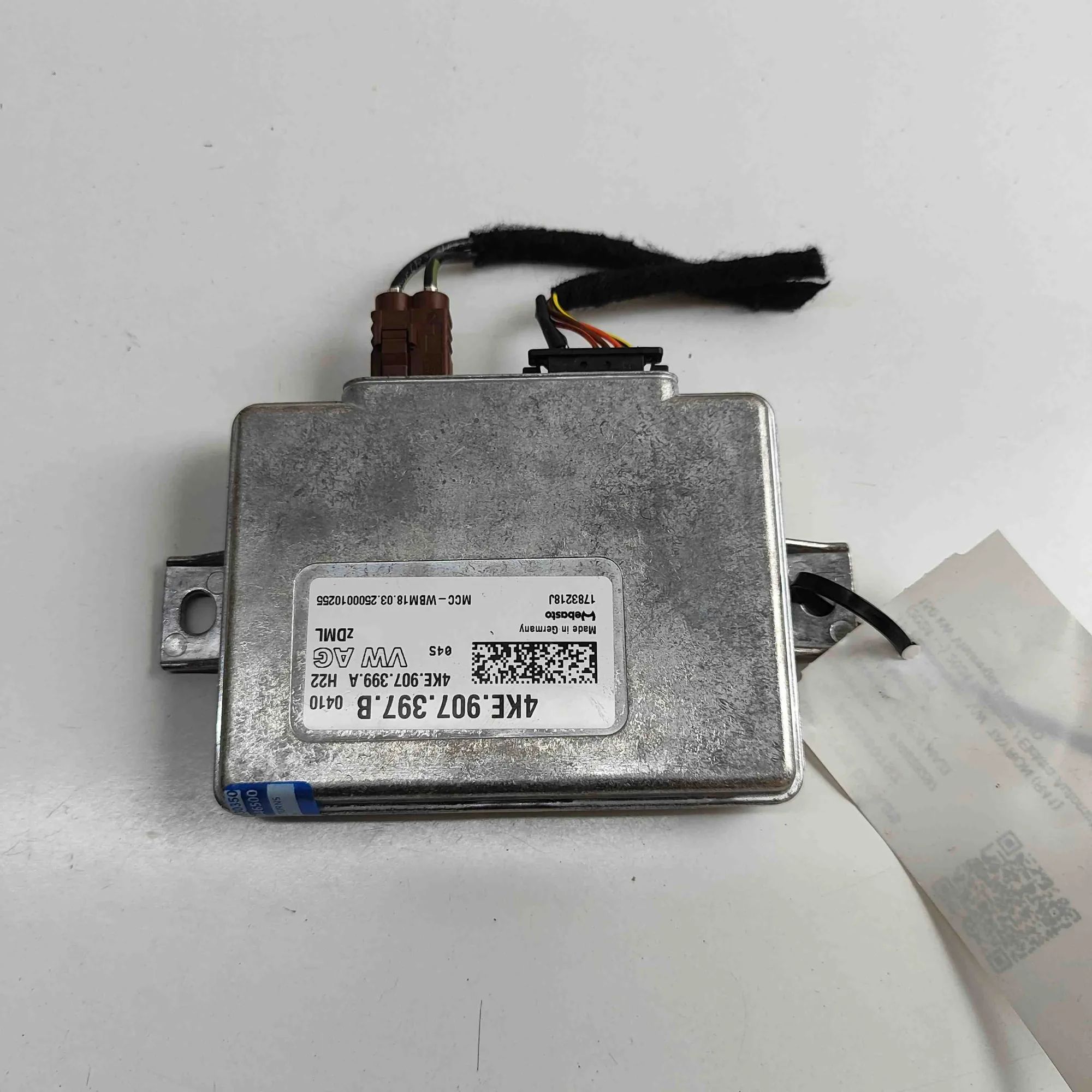Volkswagen Tayron LED Lights Control Unit 4KE907399A, 4KE907397B LED Lights Control Unit ...