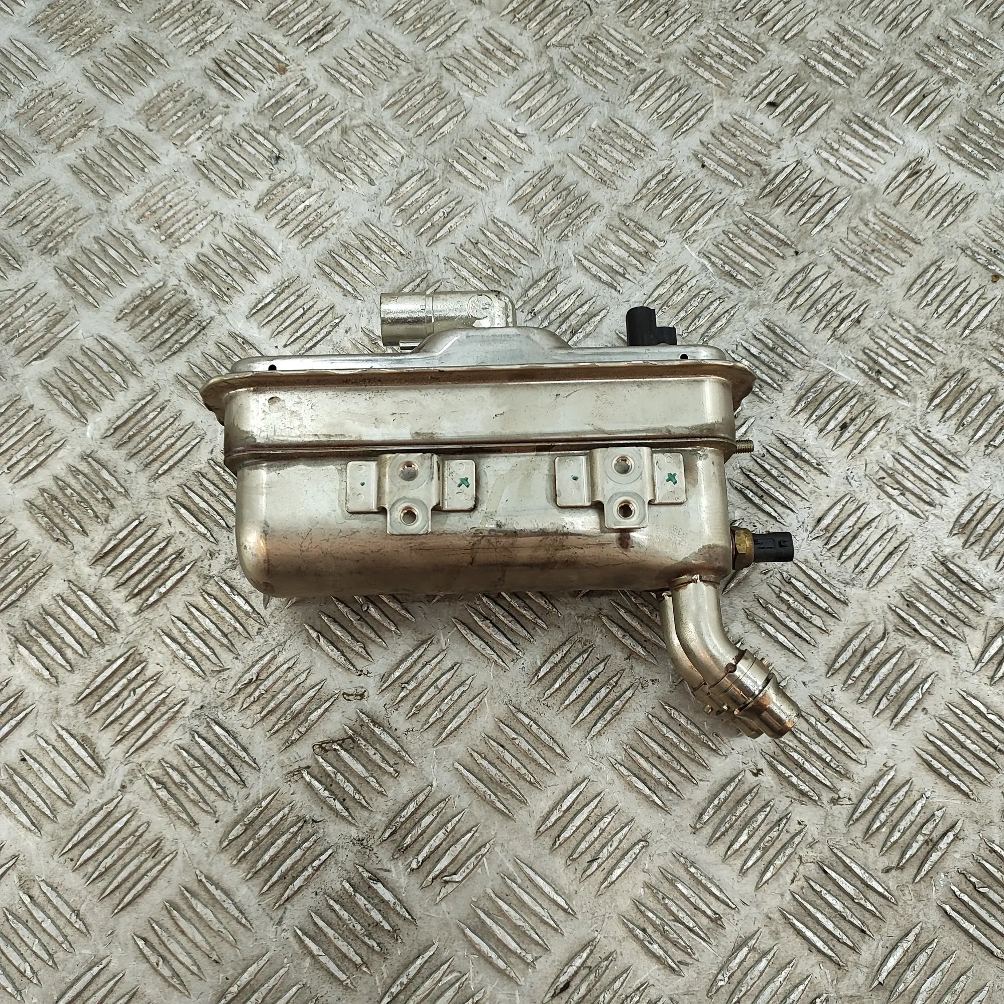 BMW X3 / iX3 (G01) Electric Coolant Heater 5A5CED0 Electric Coolant Heater BMW IX3 (G08) (...