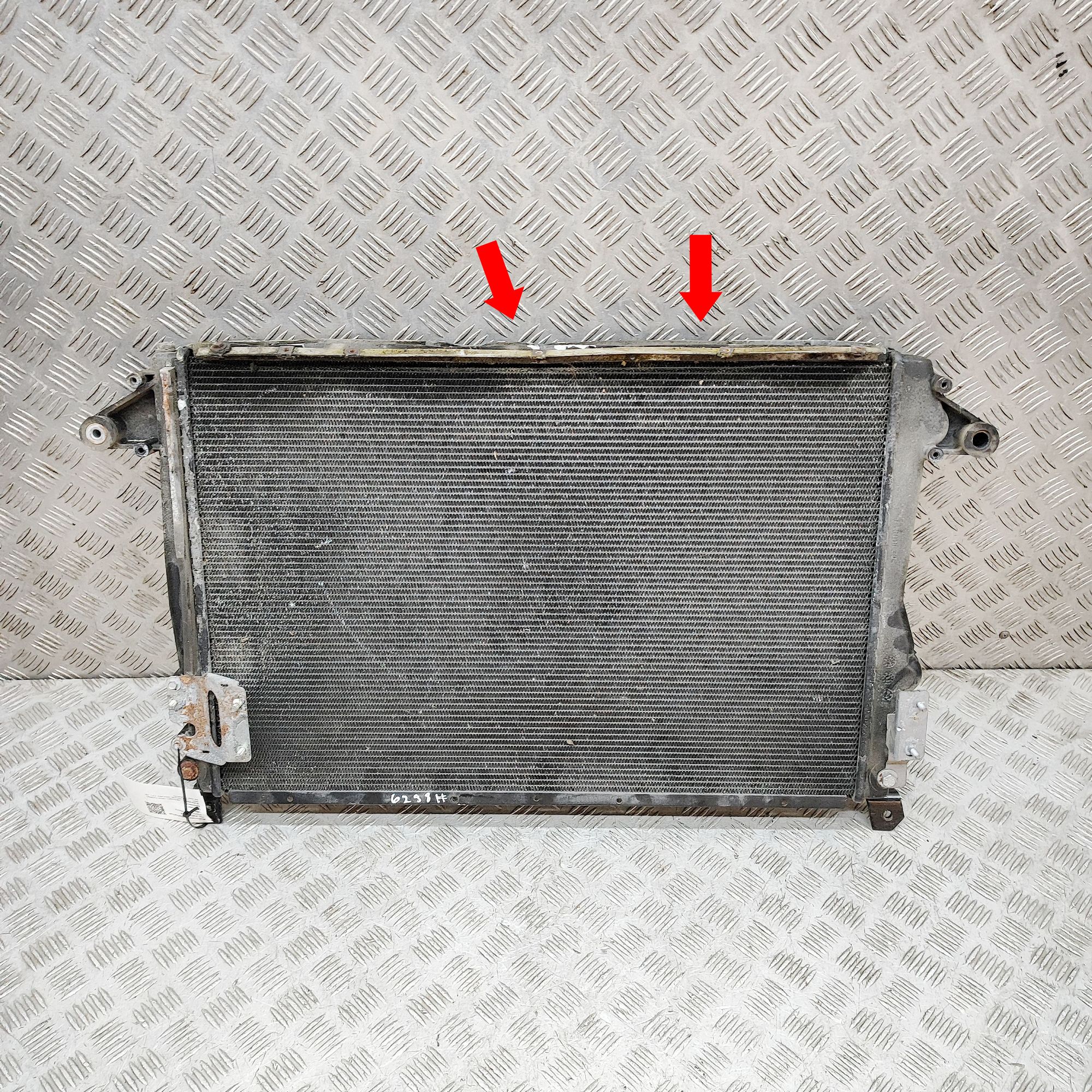 Maserati GranTurismo / GranCabrio Cooling Radiator 223561 Cooling Radiator MASERATI GRAN (TURISMO)...
