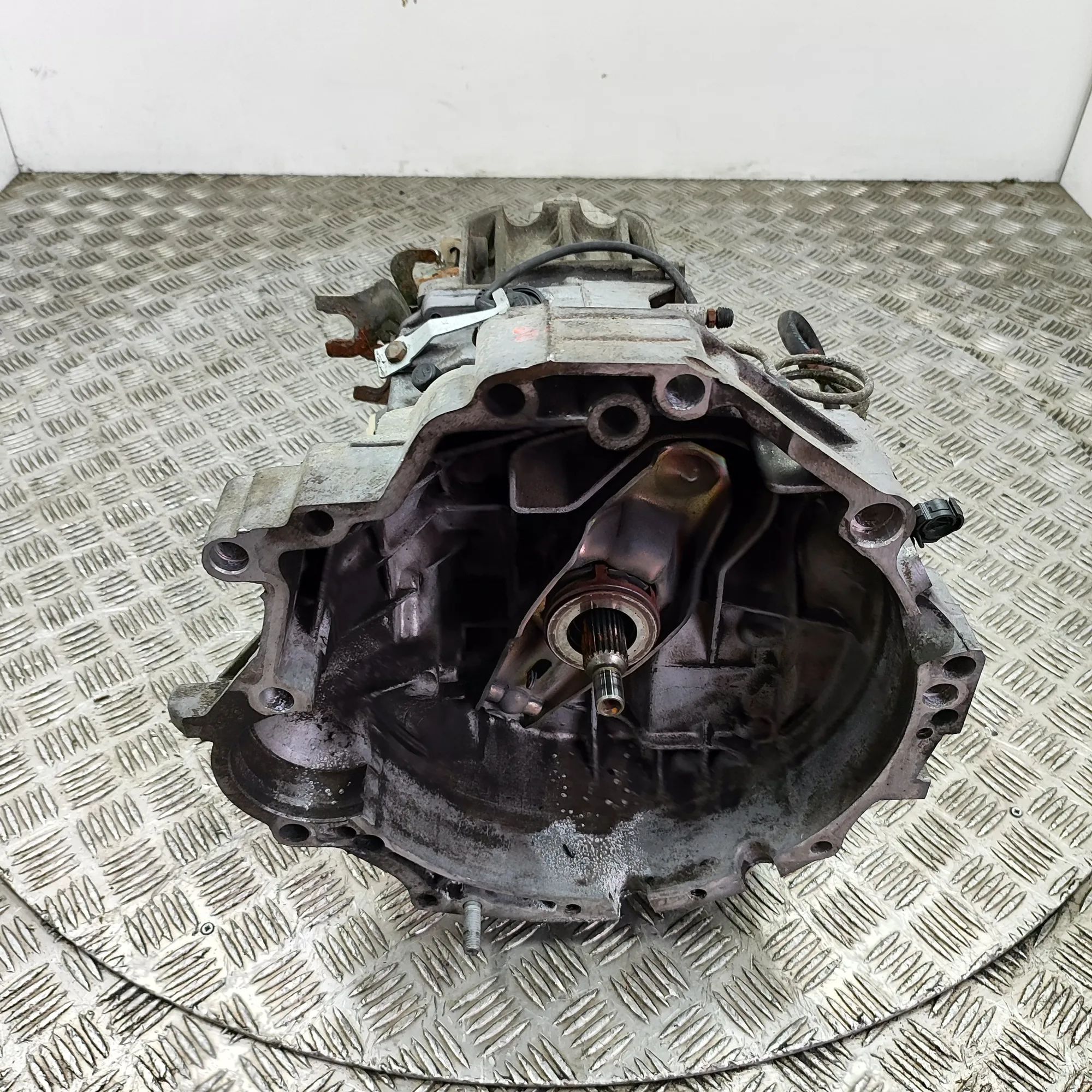 Porsche Boxster (986) Gearbox CWA Gearbox PORSCHE BOXSTER (986) (1996-2004)

...