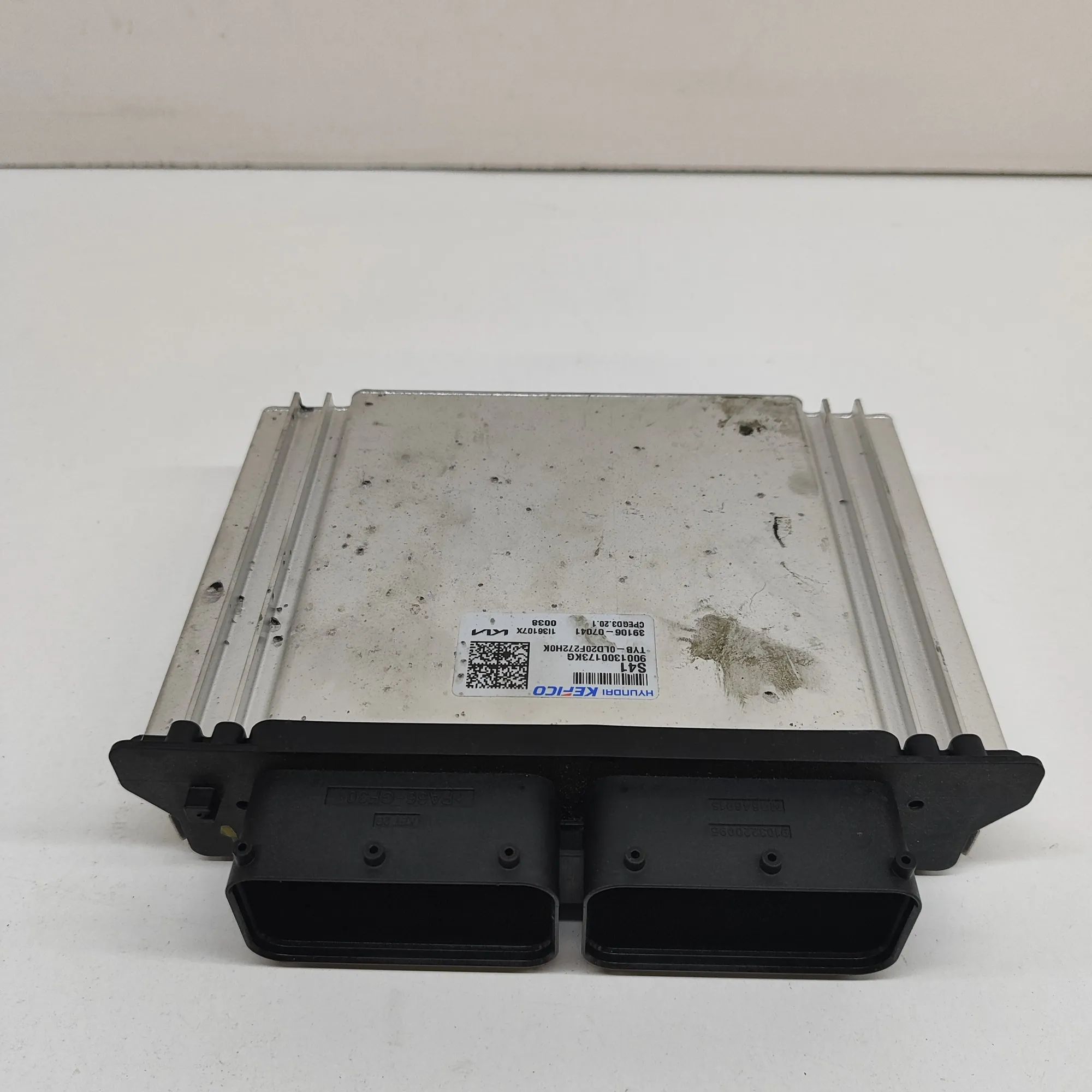 Kia Stonic Engine Control Unit 39106-07041 Engine Control Unit KIA STONIC (YB)...