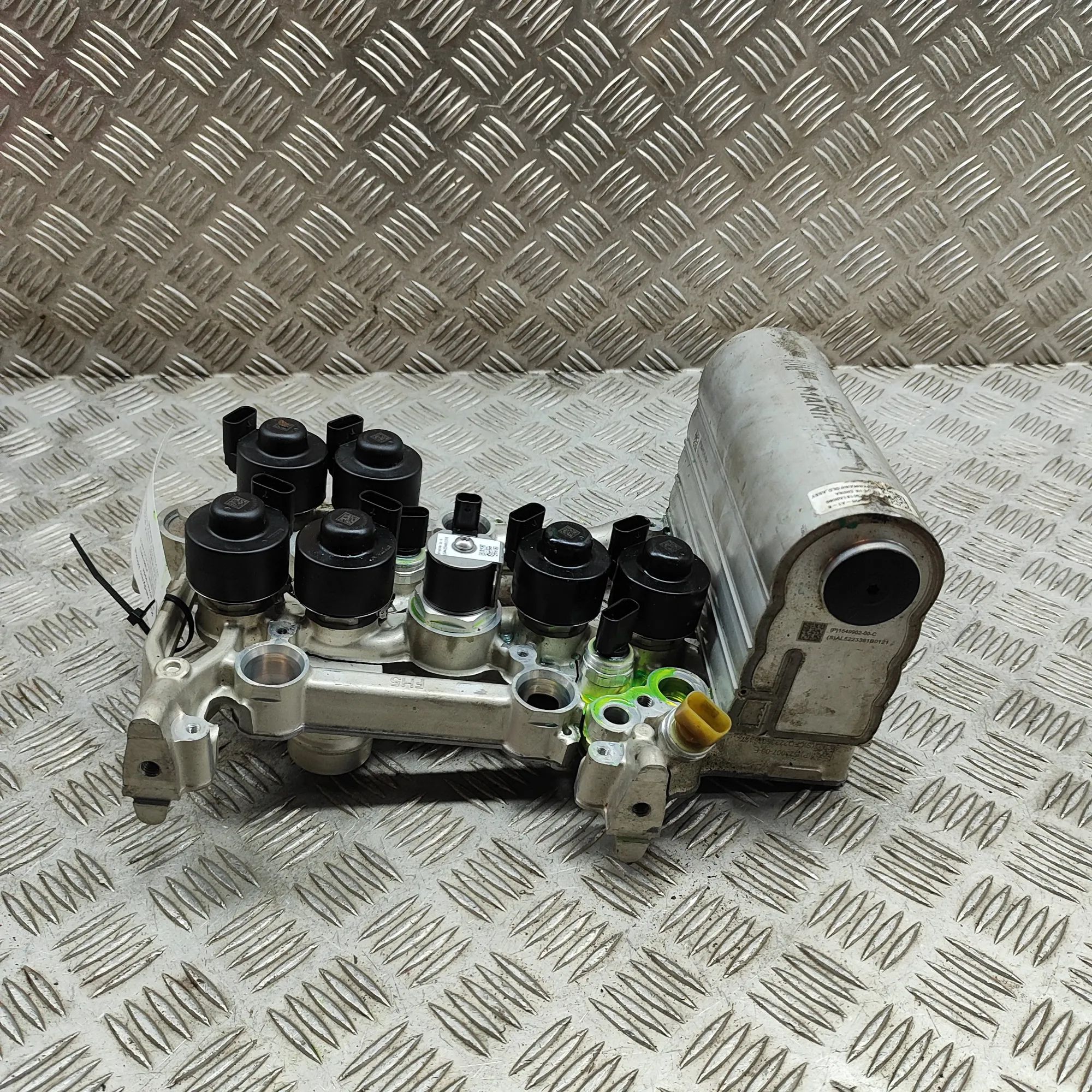 Tesla Model Y Other Control Units 1523001-00-E, 1541570-00-C, 1501200-CL-B, 16250...