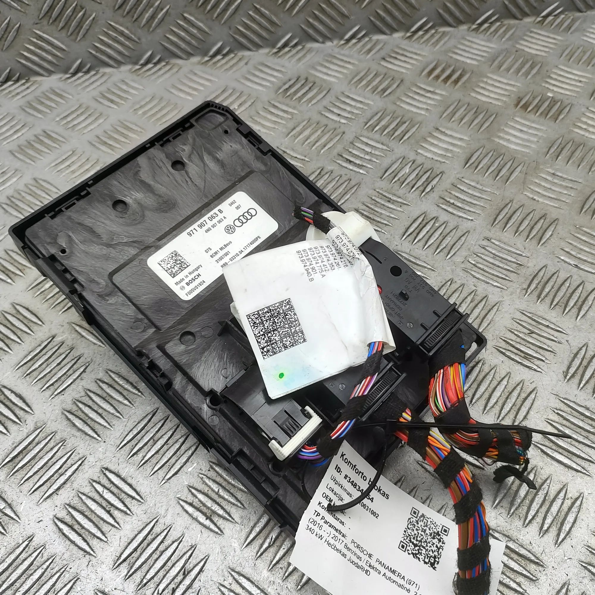 Porsche Panamera Comfort Control Unit 971907063A, F005V01924, 971907063B Comfort Cont...