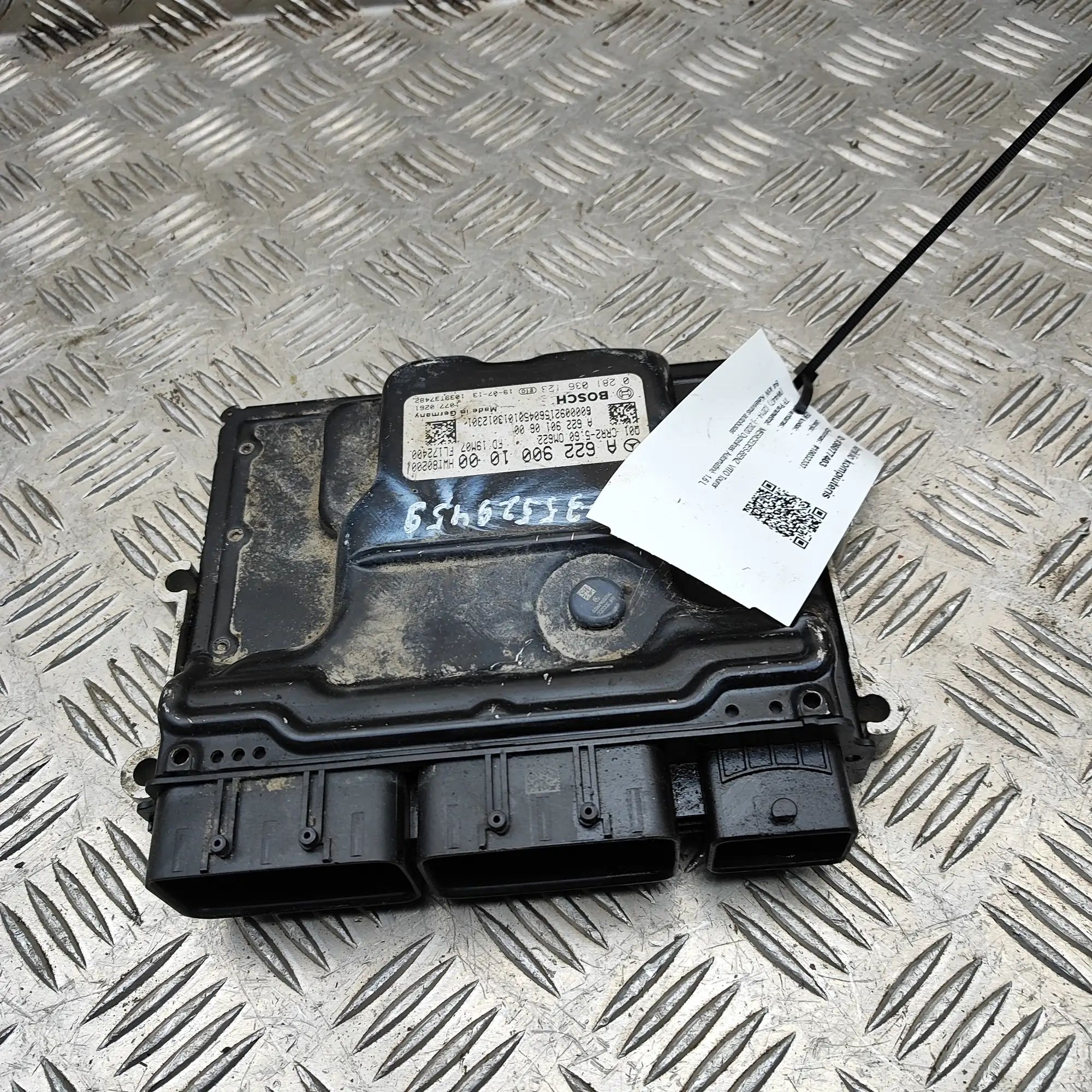Mercedes-Benz V / Vito / EQV (W447) Engine Control Unit A6229010600, 0281036123, A6229001000 Engine Con...
