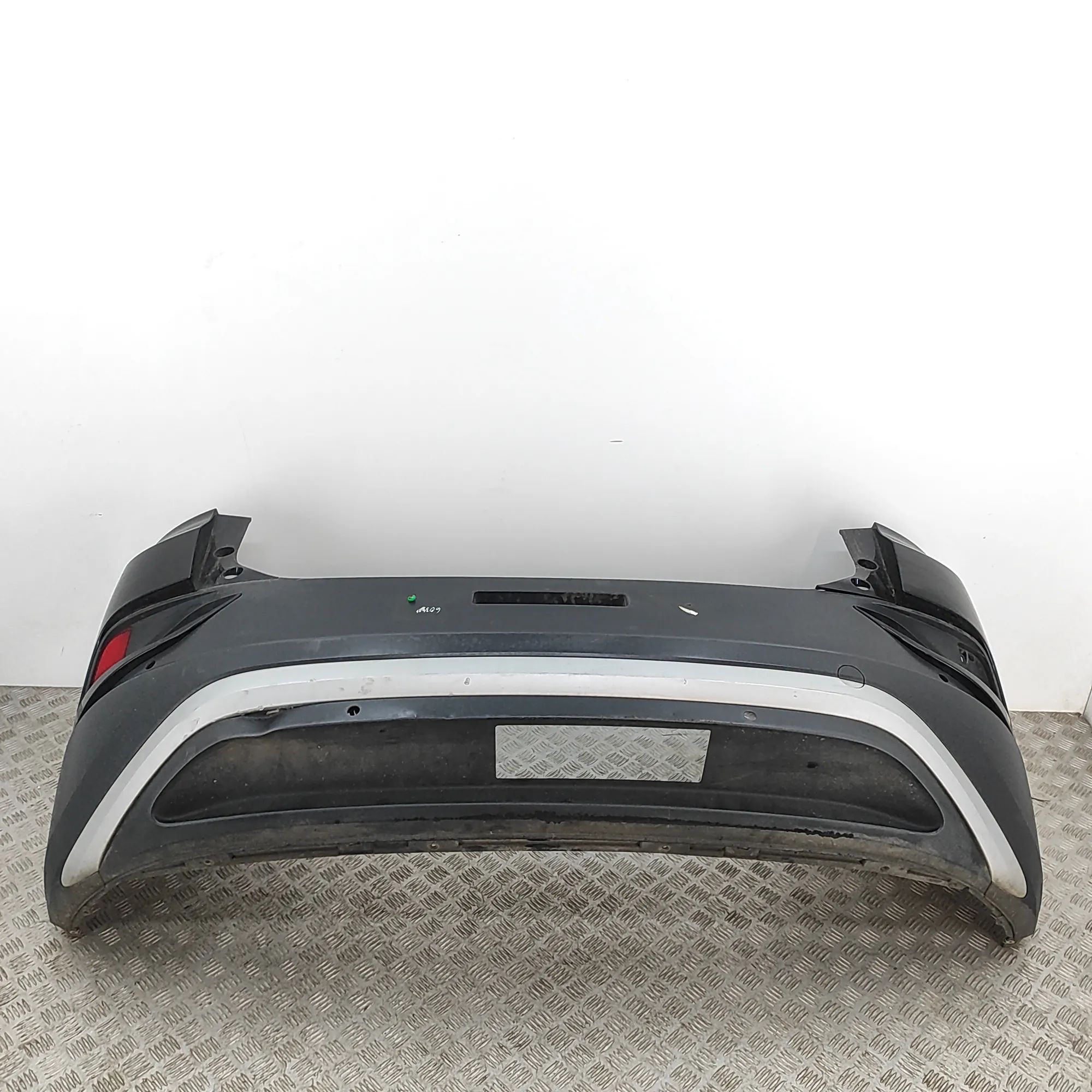 Volkswagen ID.4 rear bumper 11A807433B Rear Bumper VW ID.4 (E21) (2020-...)...
