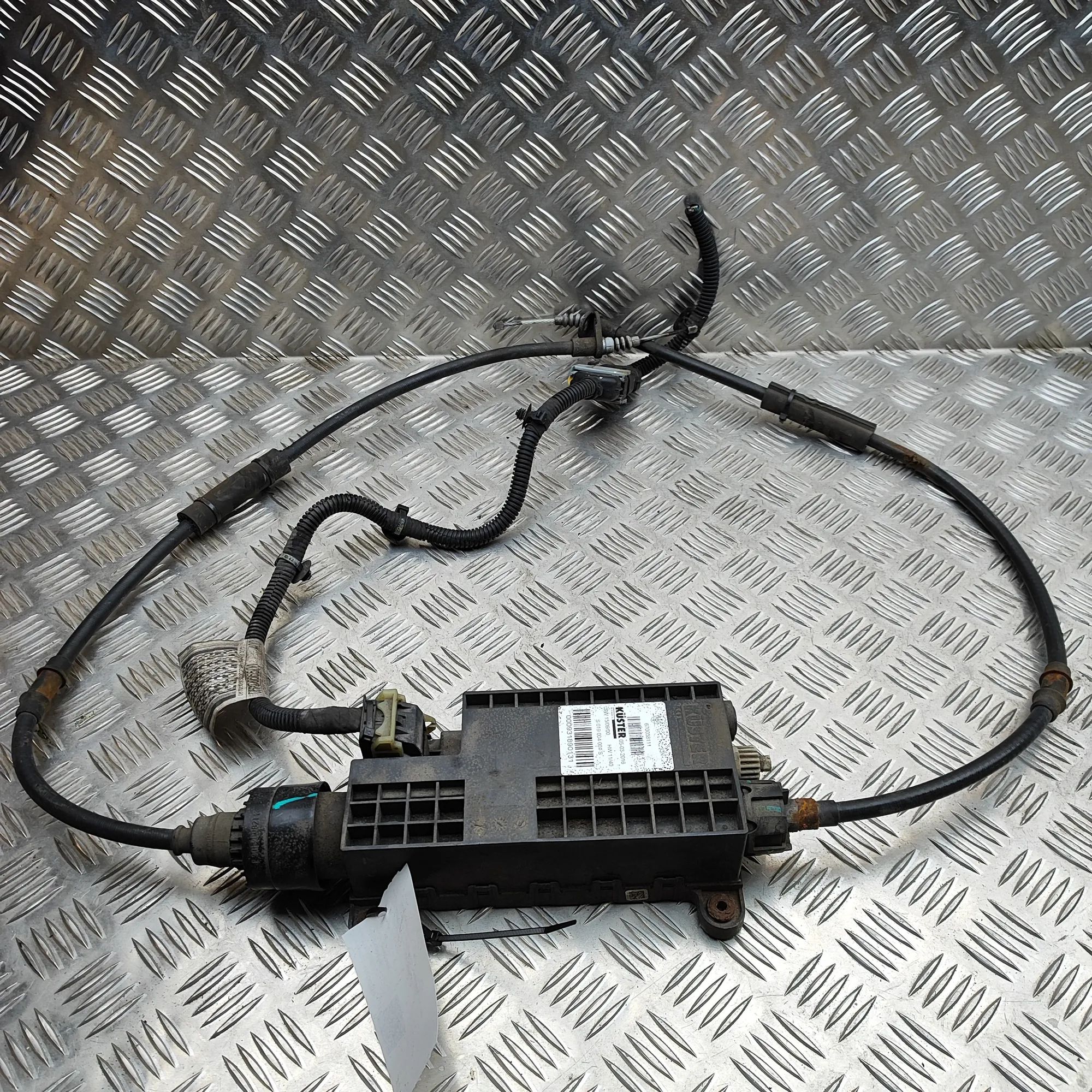 Maserati Ghibli Handbrake Motor 06700066500, 670038111 Handbrake Motor MASERATI...