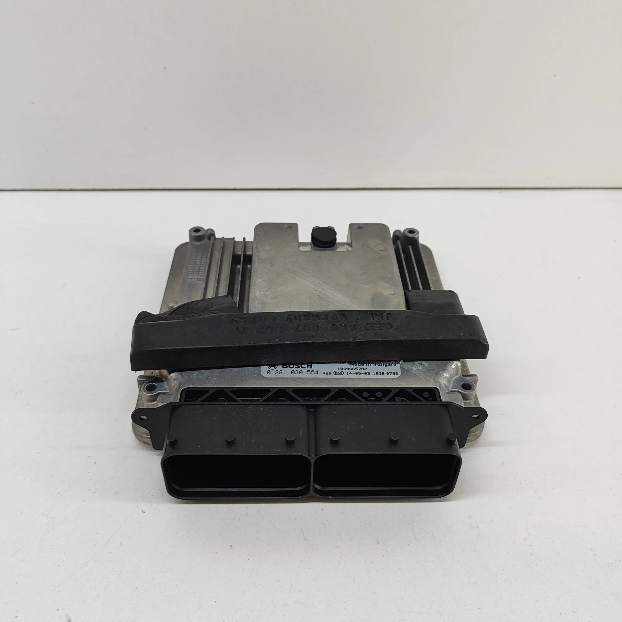 Porsche Macan Engine Control Unit 0281030554, 059907309A Engine Control Unit PORS...