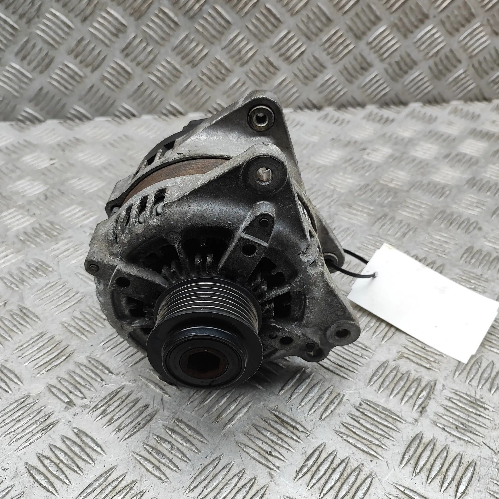 Porsche 911 (991) Alternator Generator T9A2024, 104211-0470, 9A260302200 Alternator Ge...