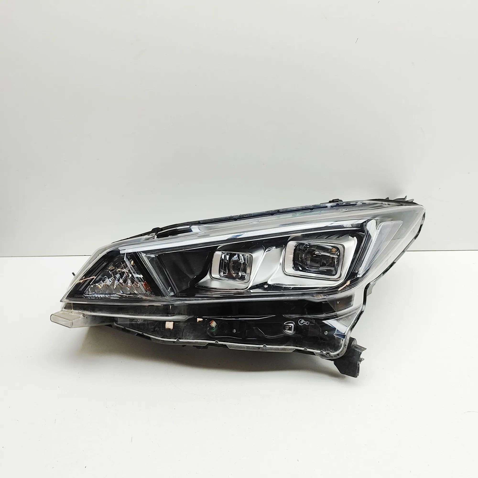 Nissan Leaf Front Left Headlight 26060-5SJ5B Front Left Headlight NISSAN LEAF (Z...