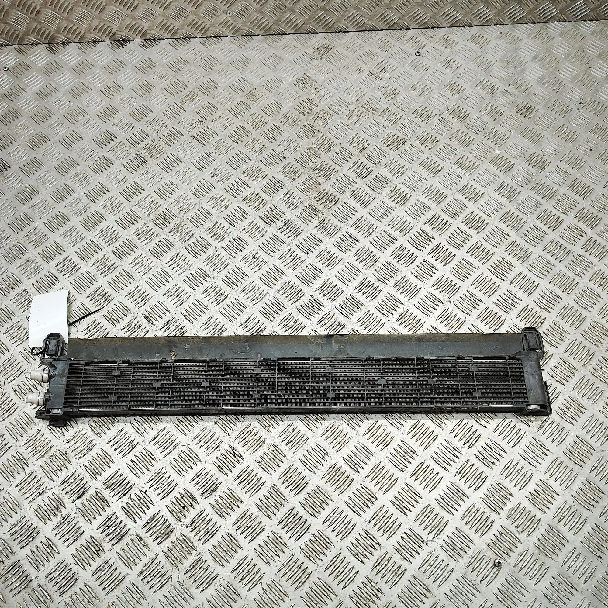 Mini Countryman (U25) Cooling Radiator 9846881 Cooling Radiator MINI COUNTRYMAN (U25) ...