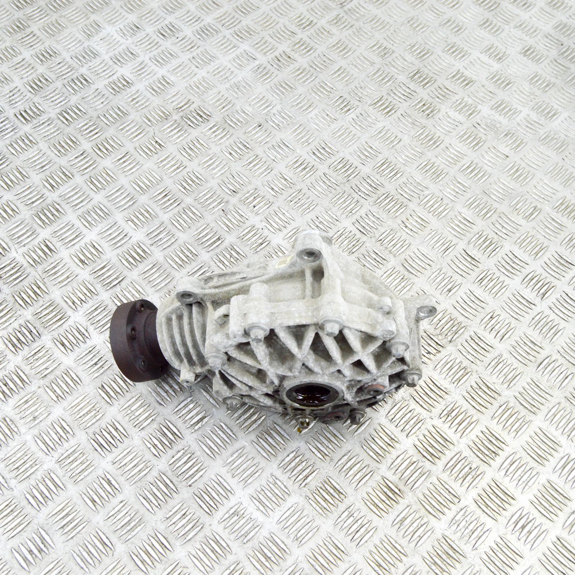 Maserati Quattroporte передний редуктор 6700326720, 670032672, 06700326720 Front Differ...