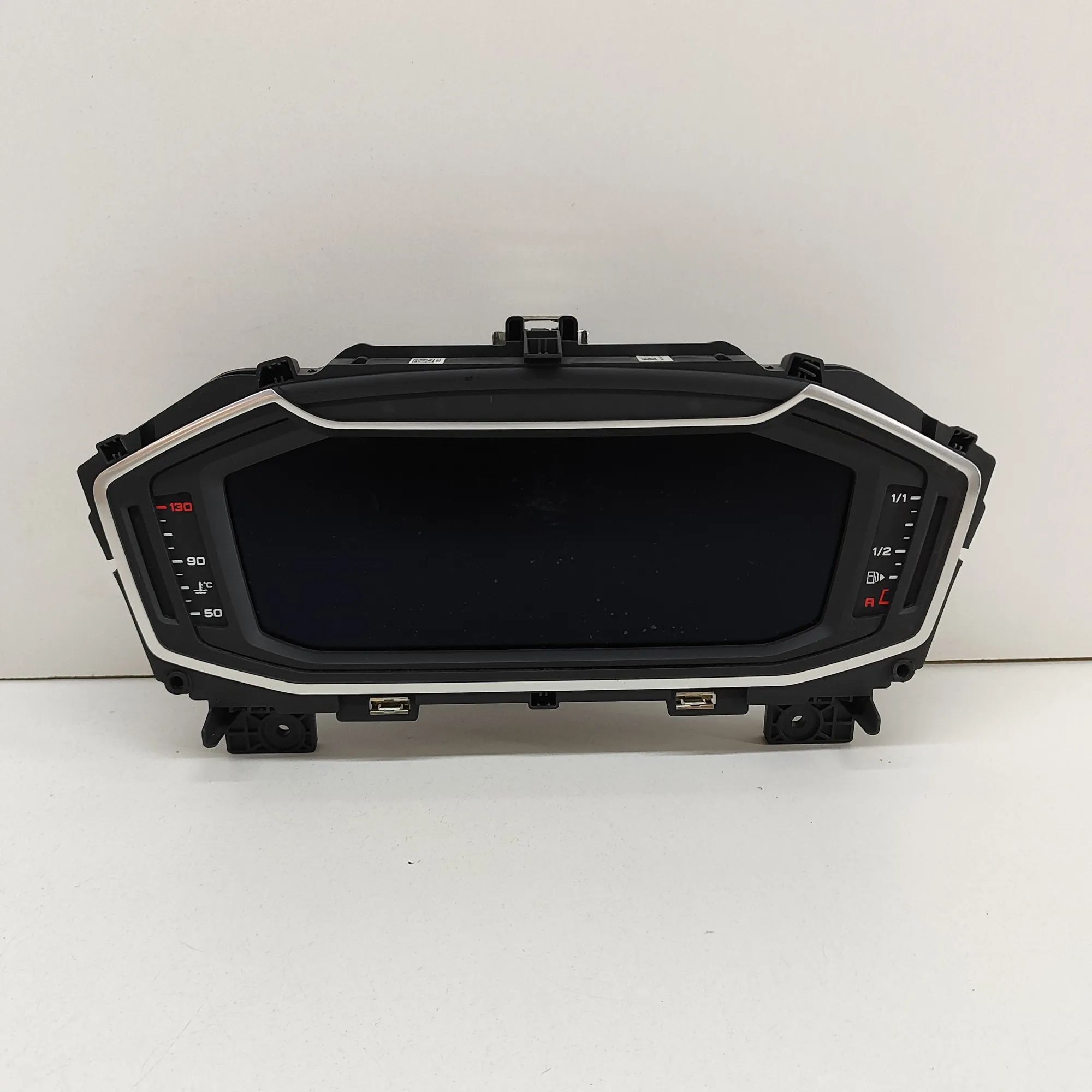 Audi A1 (GB) Instrument Cluster Speedometer A3C1074010200, 82A920710E Instrument Cluster Sp...