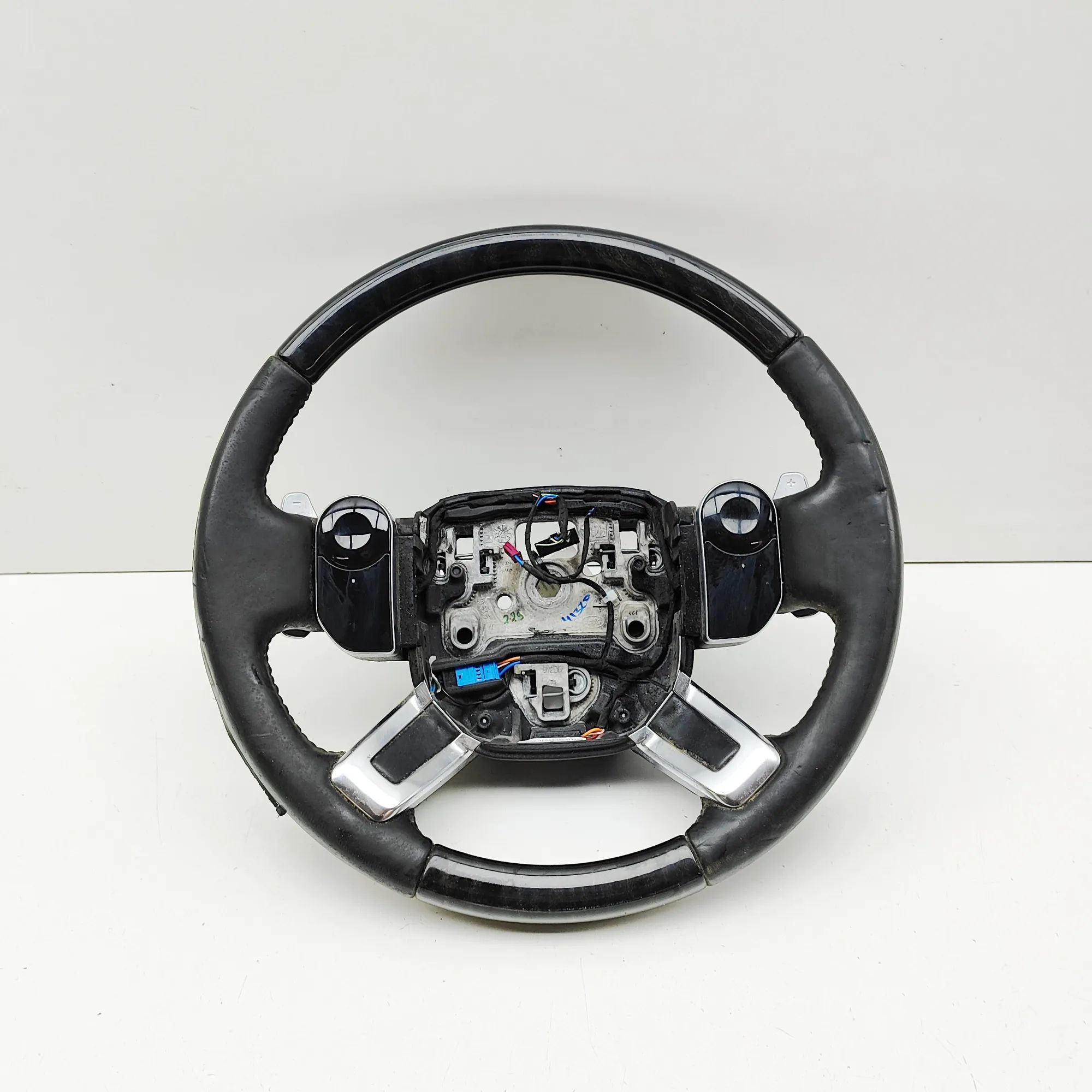 Land Rover Range Rover (L405) steering wheel JK52-3F563-GC Steering Wheel LAND ROVER RANGE R...