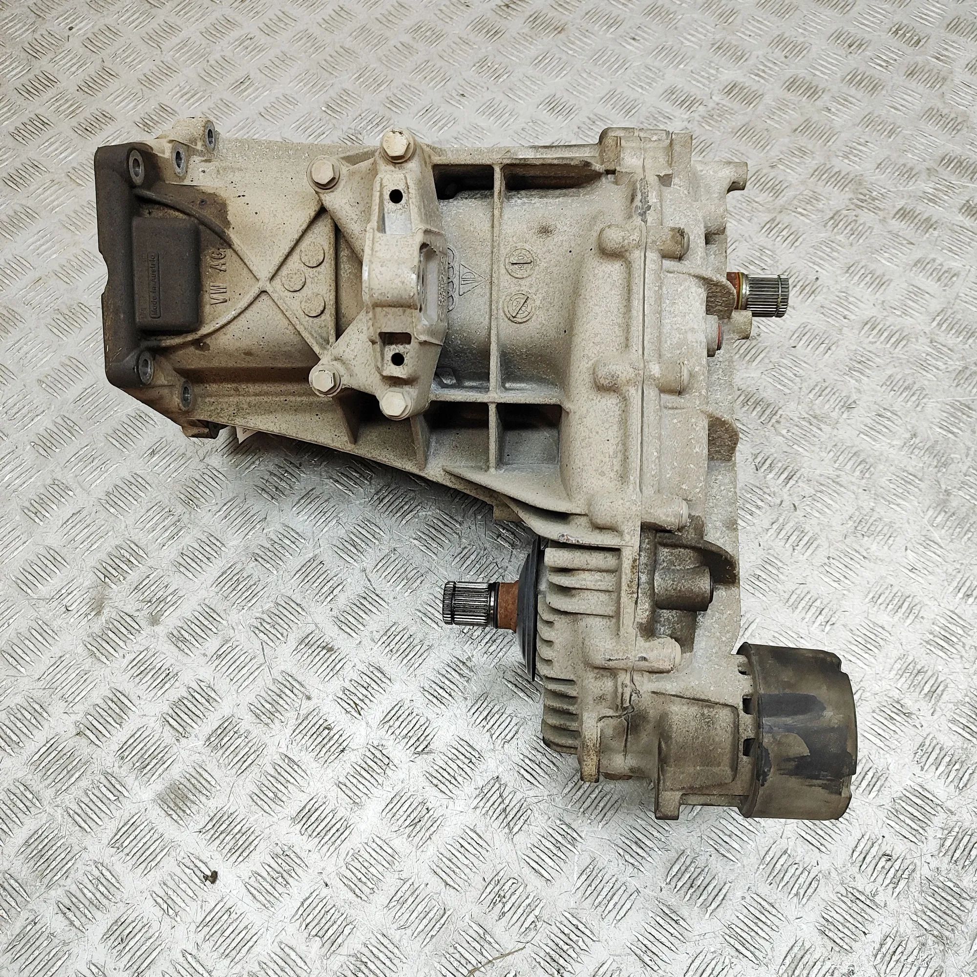 Porsche Cayenne Transfer box 95834102003 Transfer Box PORSCHE CAYENNE (92A) ...