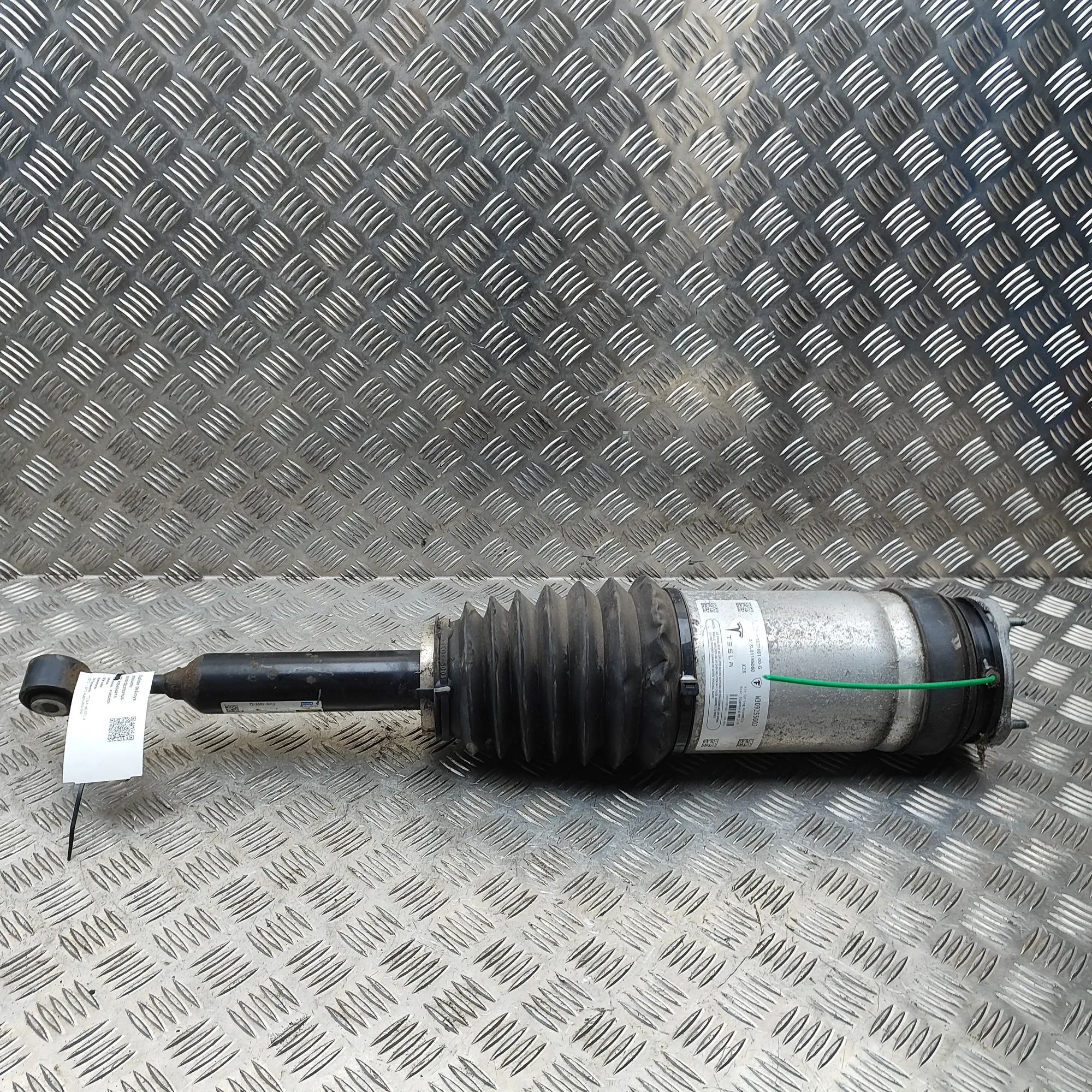 Tesla Model X Rear Right Air Shock Absorber 1027461-00-G Rear Right Air Shock Absorber TESL...