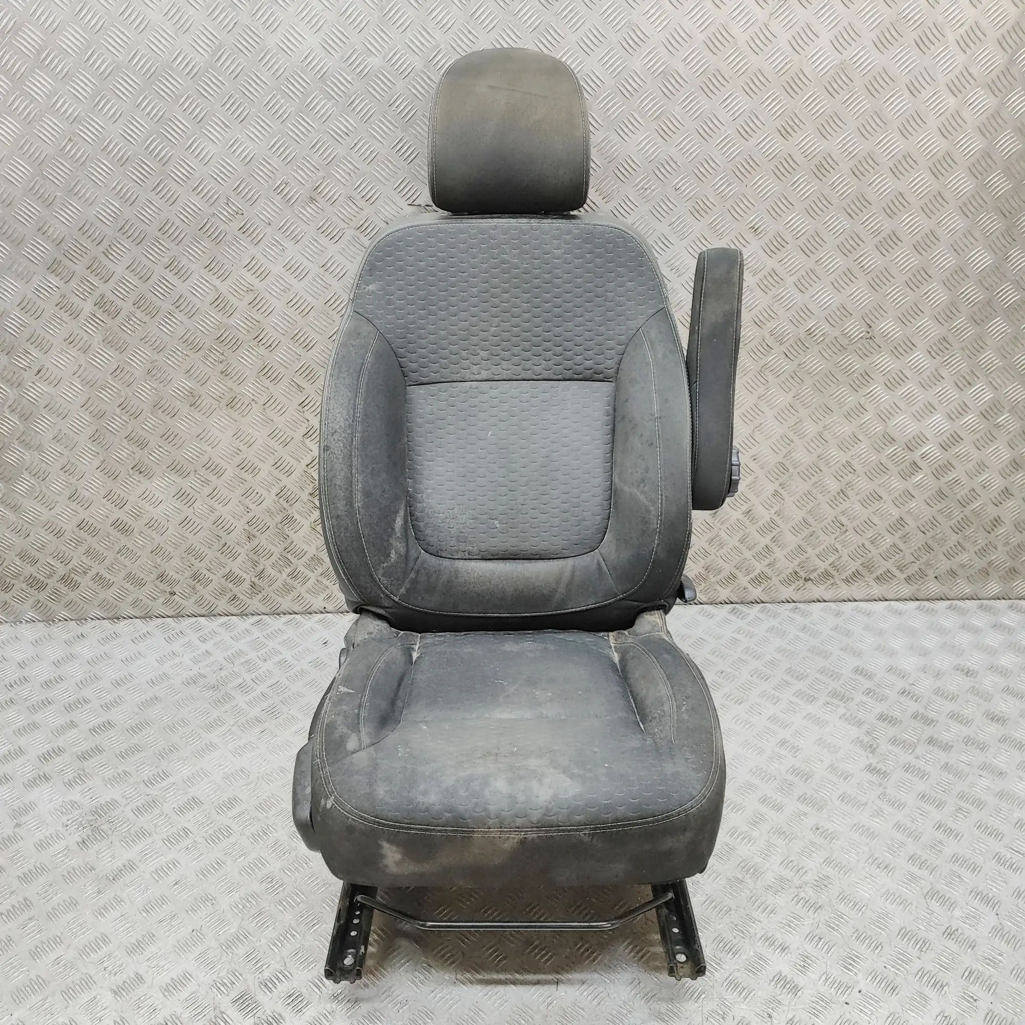 Opel Vivaro (B) Front Right Seat 93453180 Front Right Seat OPEL VIVARO (Furgon) ...