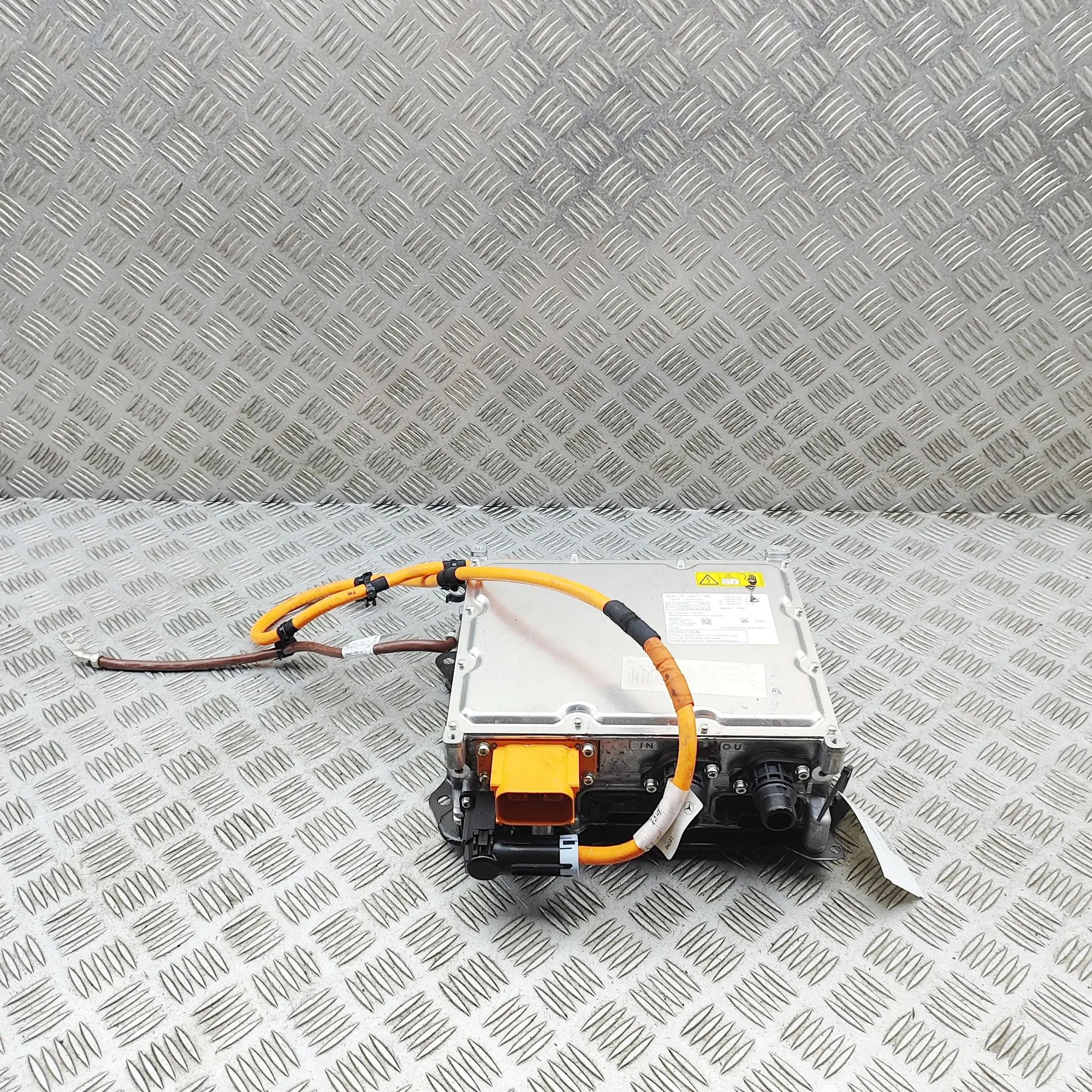Mercedes-Benz A (W177) Voolukonverter 12v-230v A0009017210, A0009025642, A2133420800, A2135407...