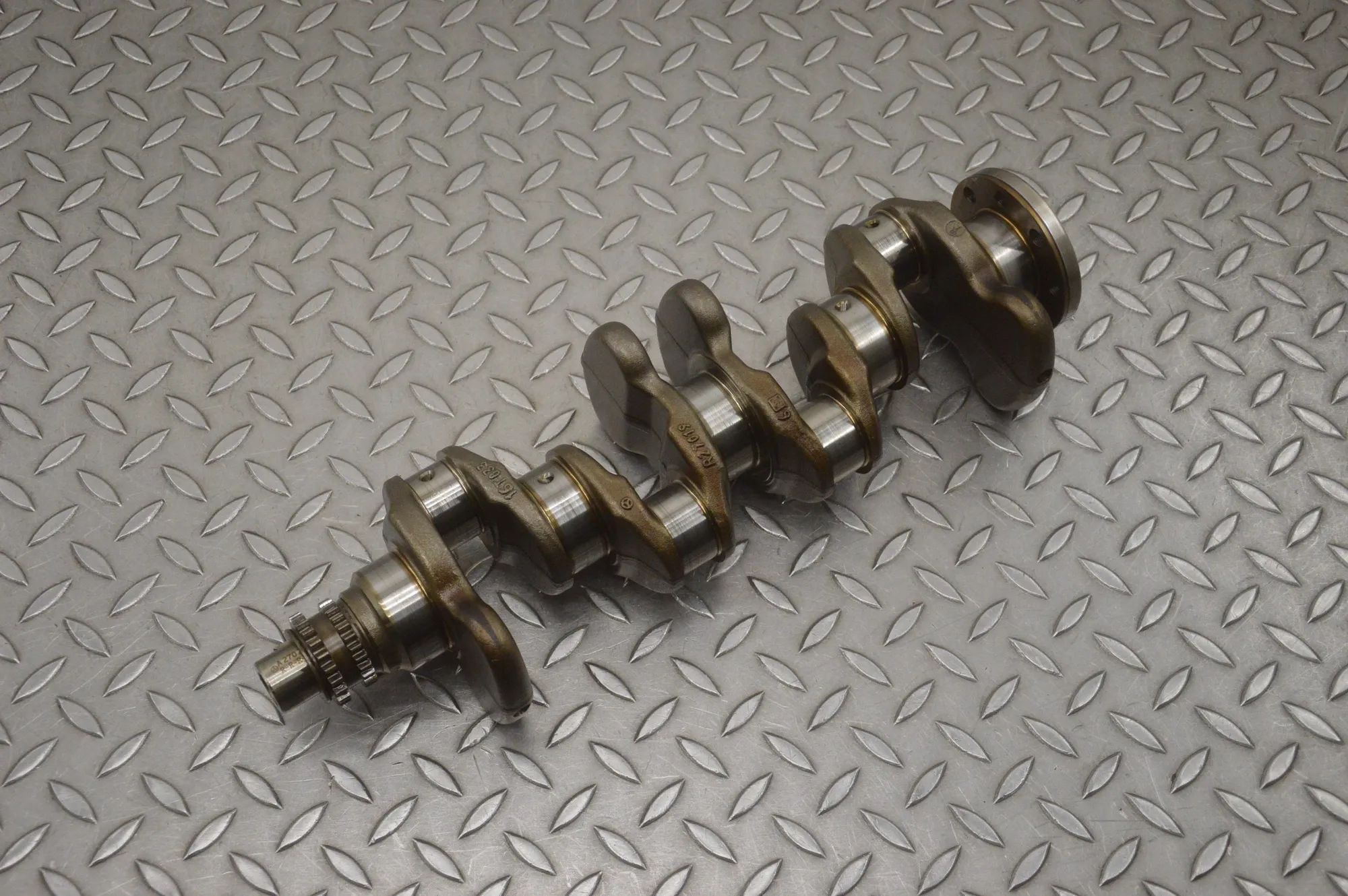 Mercedes-Benz CLA (C117) crankshaft A2702516, A2702516T046, A2702516T046, R270196 C...