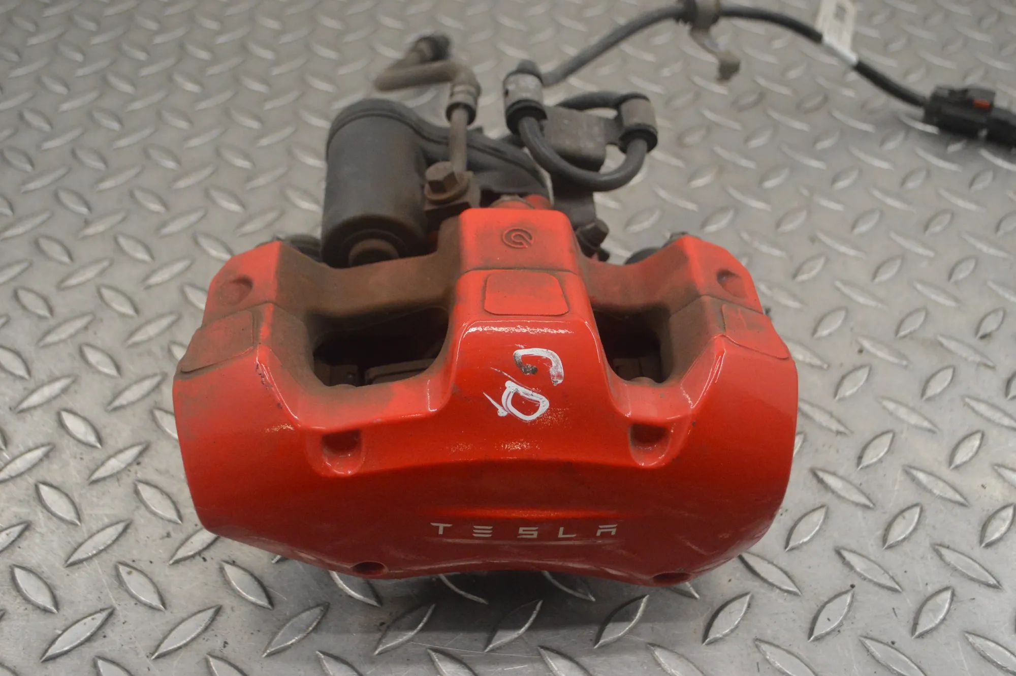 Tesla Model 3 Rear Right Brake Caliper 1188644-00-A Rear Right Brake Caliper TESLA MOD...