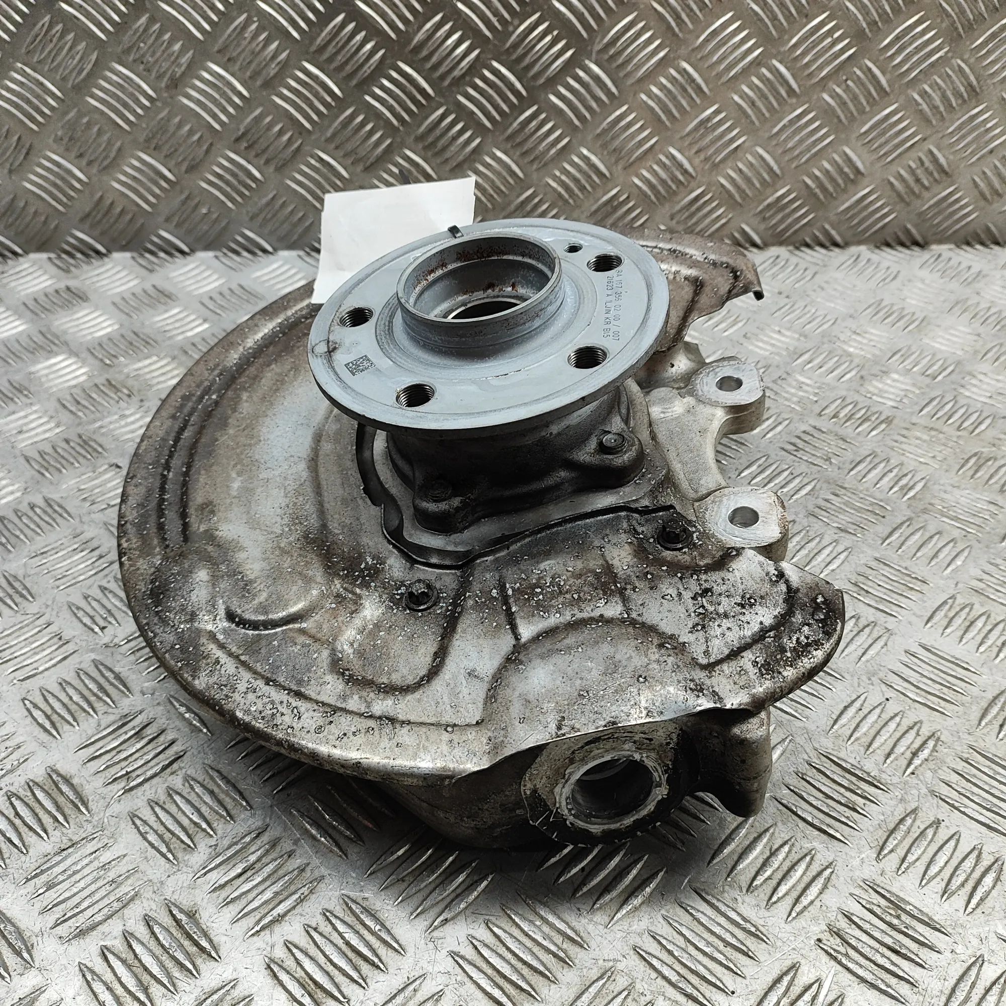 Mercedes-Benz GLS (X167) Rear Right Wheel Hub A1673560200, A1674233200, A1673571200 Rear Righ...
