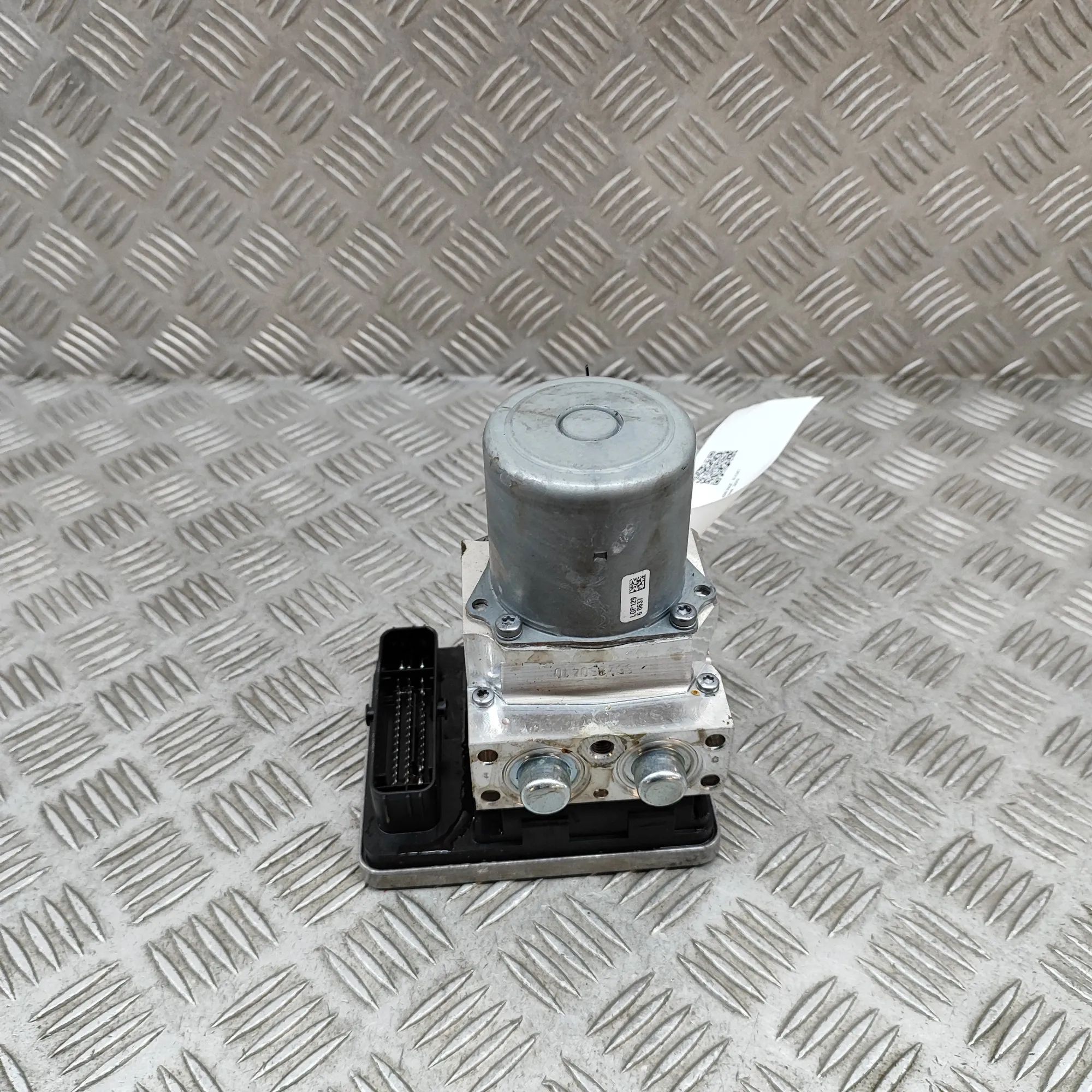 Mercedes-Benz EQC (N293) ABS hydraulic pump A2939001301 ABS Pump MERCEDES-BENZ EQC (2020-.....