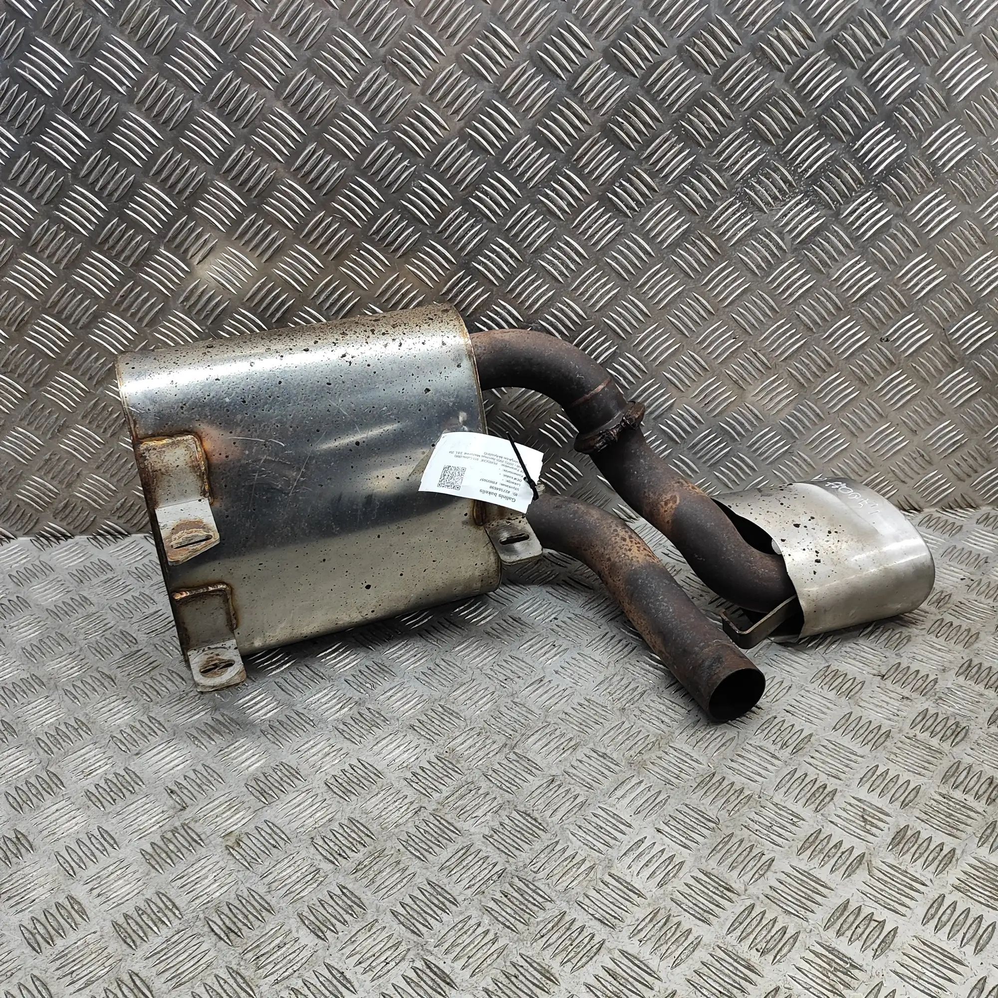 Porsche 911 (996) Rear Exhaust Muffler 996.111.251.58, 99611125158 Rear Exhaust Muffle...