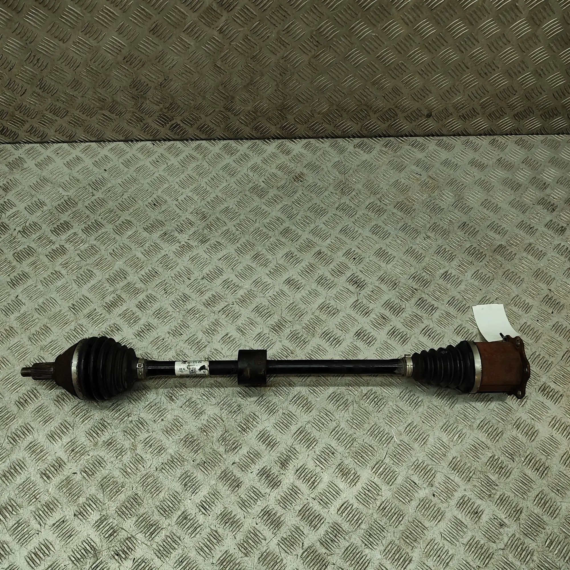 Volkswagen Taigo Front Right Driveshaft 2Q0407272CH Front Right Driveshaft VW TAIGO (CS...