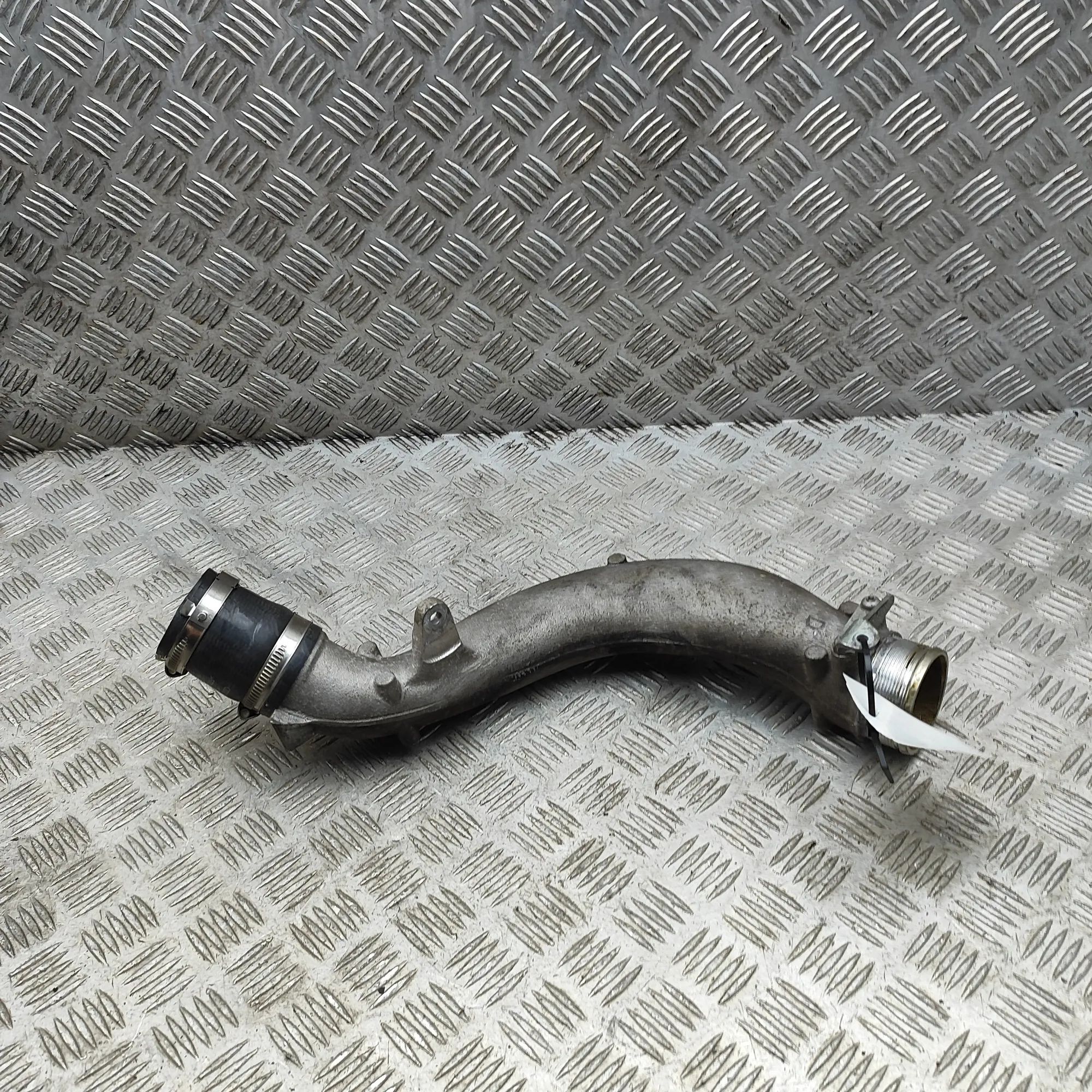 Audi Q3 (F3) Intercooler Hose Pipe 8S0145674F, 07K145828C, 8S0145674E Intercooler ...