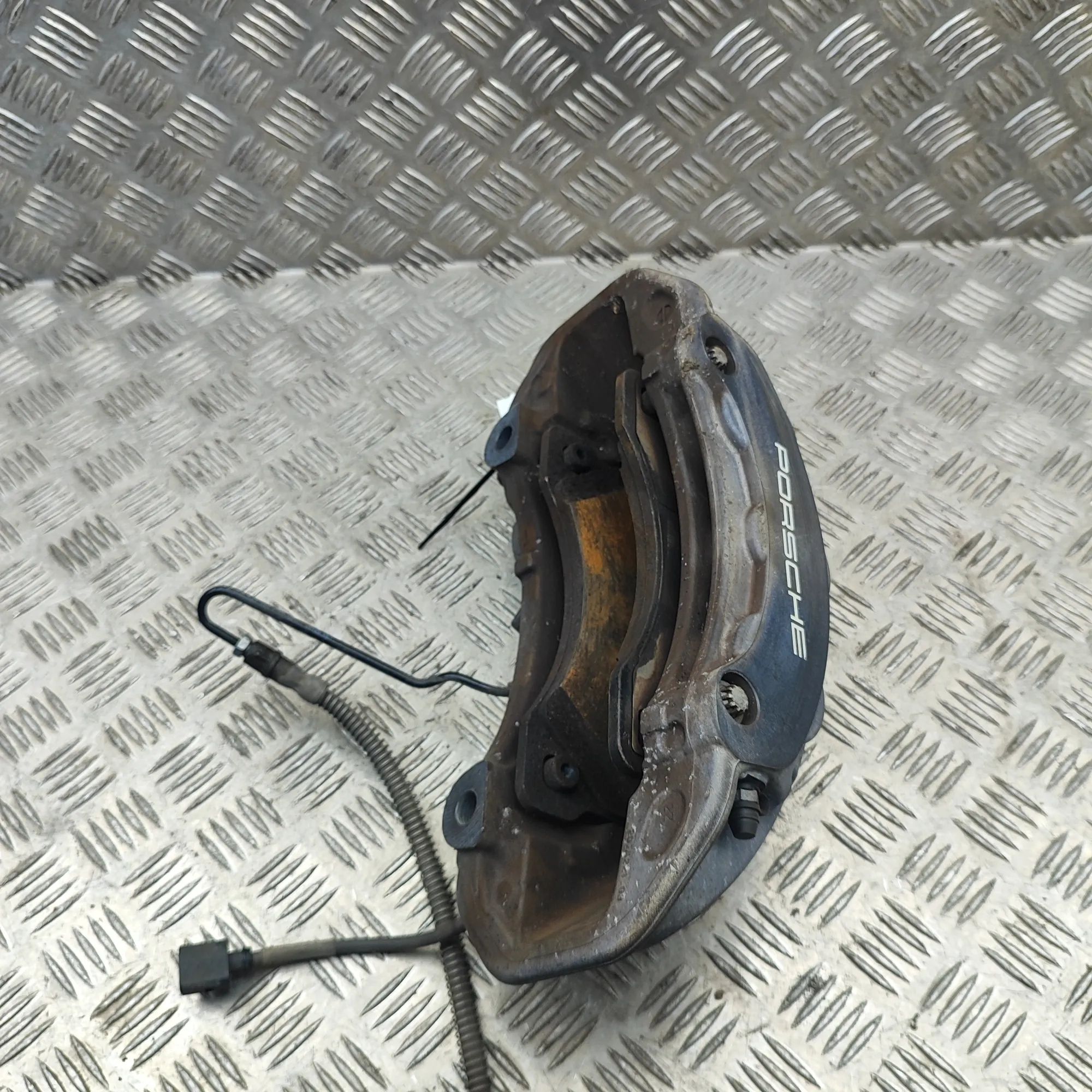 Porsche Cayenne Front Right Brake Caliper 9Y0615106, 7PP615123BM5, 7PP615123, 9Y0615106FK...