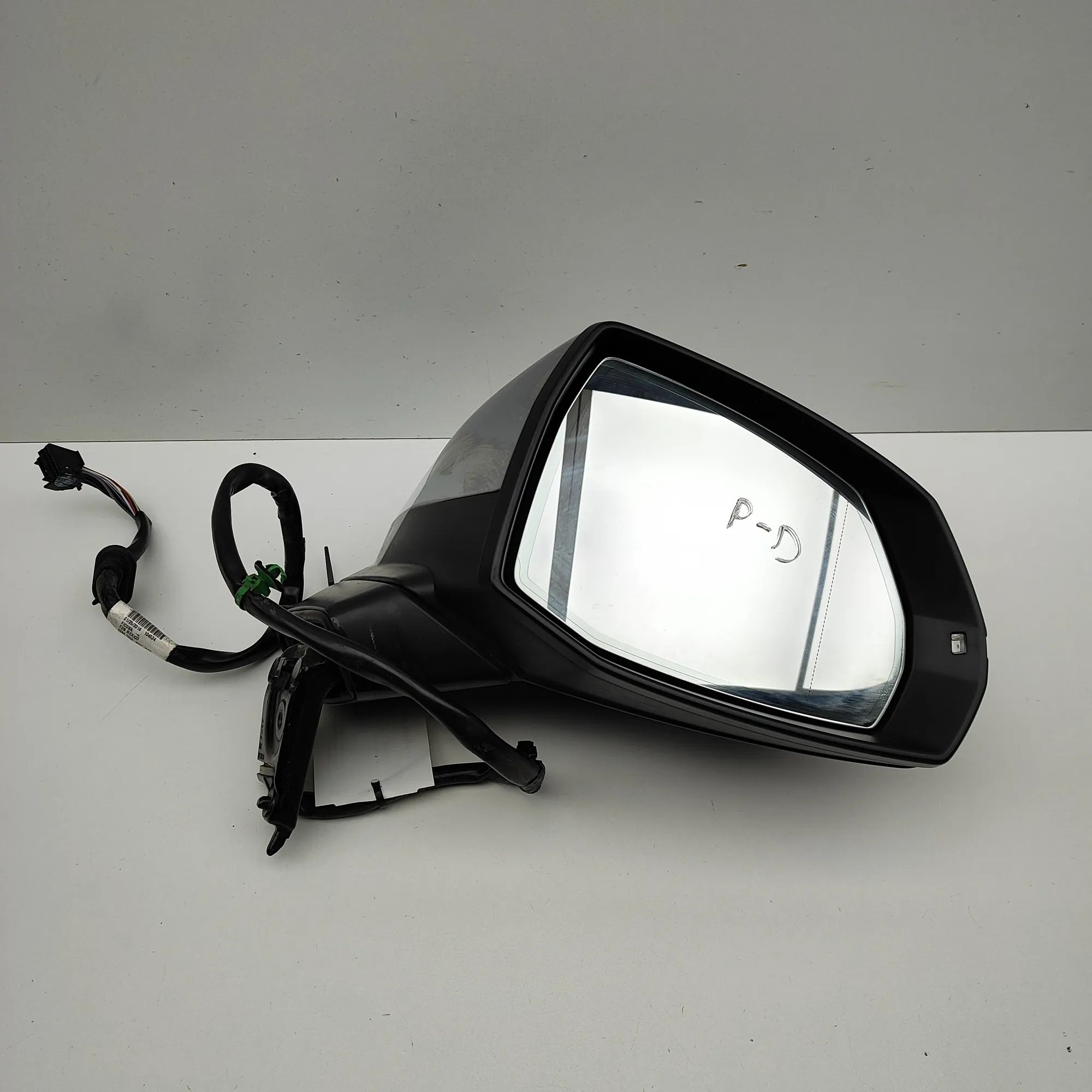 Audi Q5 (FY) Right Side Wing Mirror 233656088, 80C857410E Right Side Wing Mirror AU...