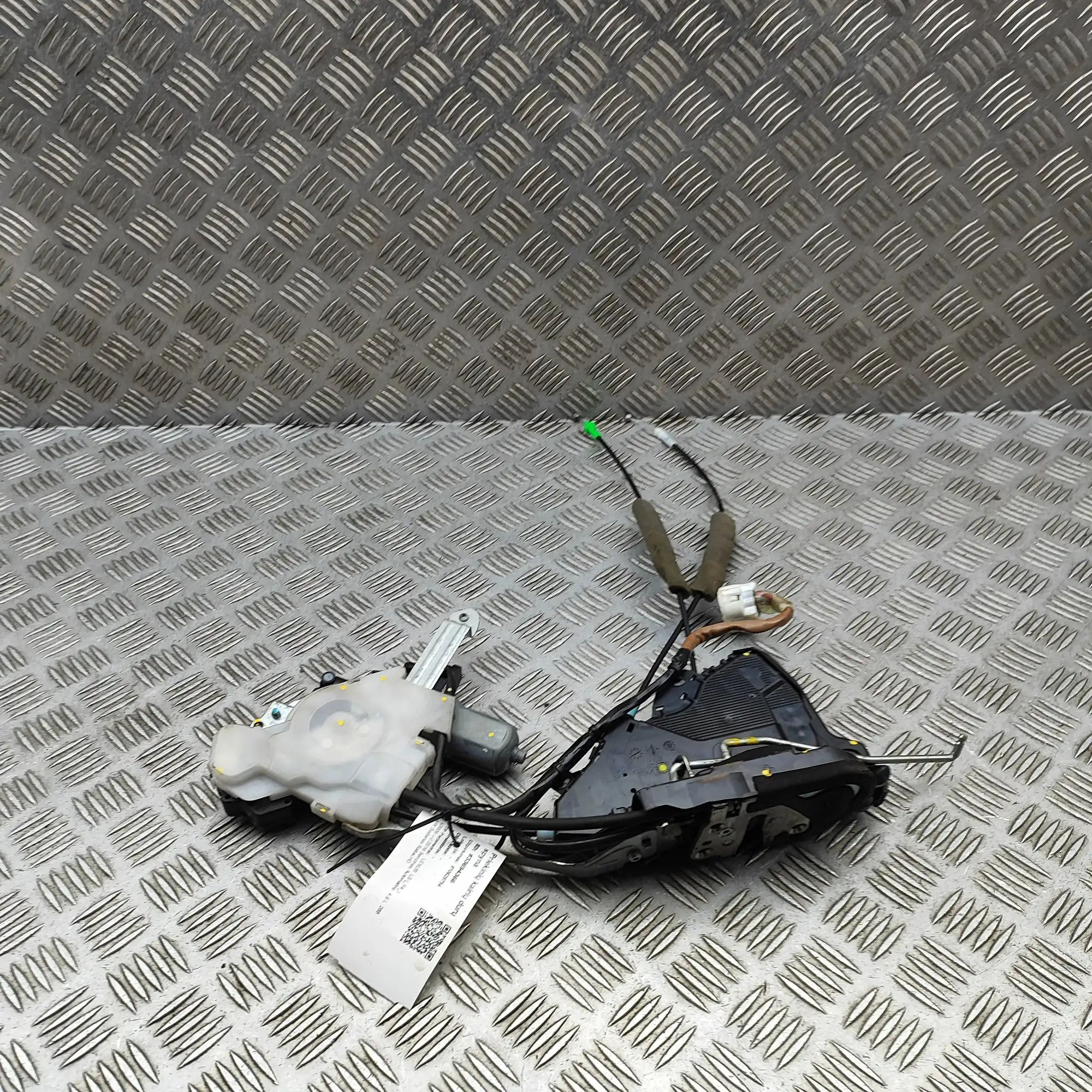 Lexus LS Front Left Door Lock