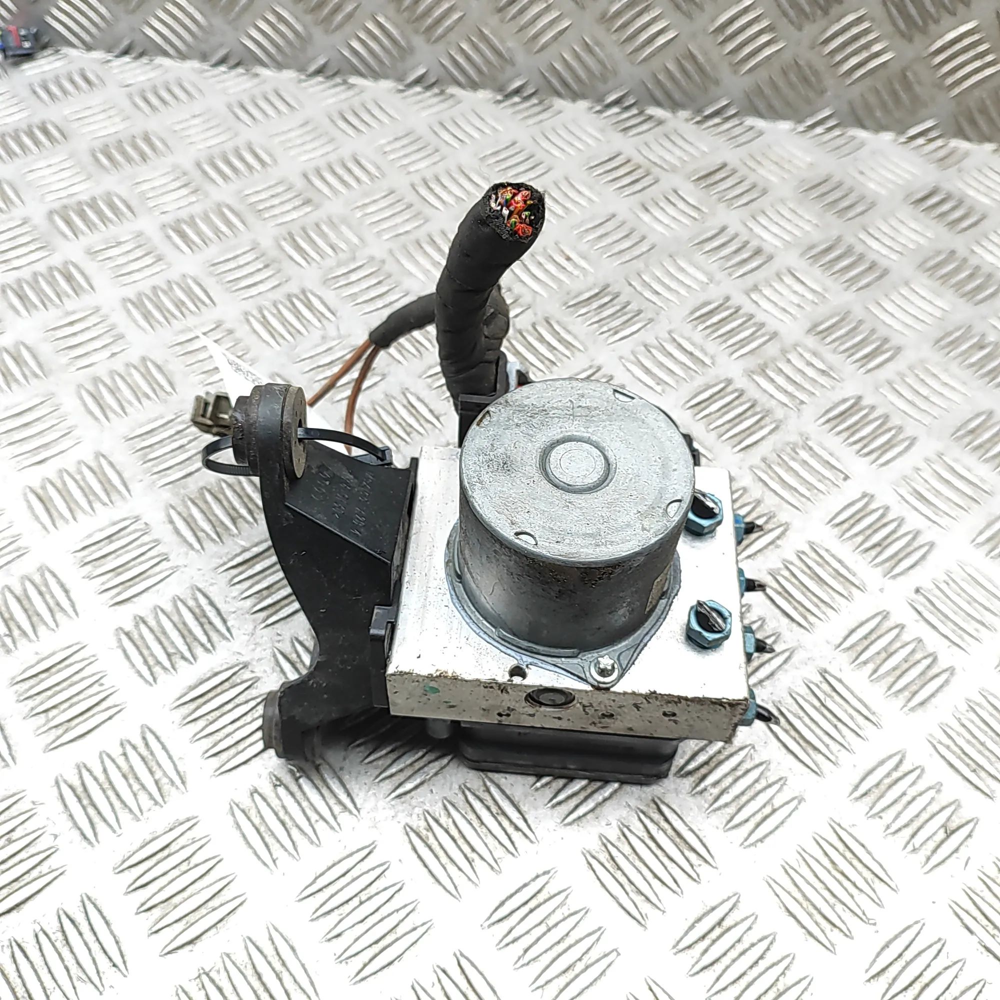 Audi Q5 (FY) ABS hydraulic pump 80A907379, 2265106528, 80A614517B, 0265956658, ...