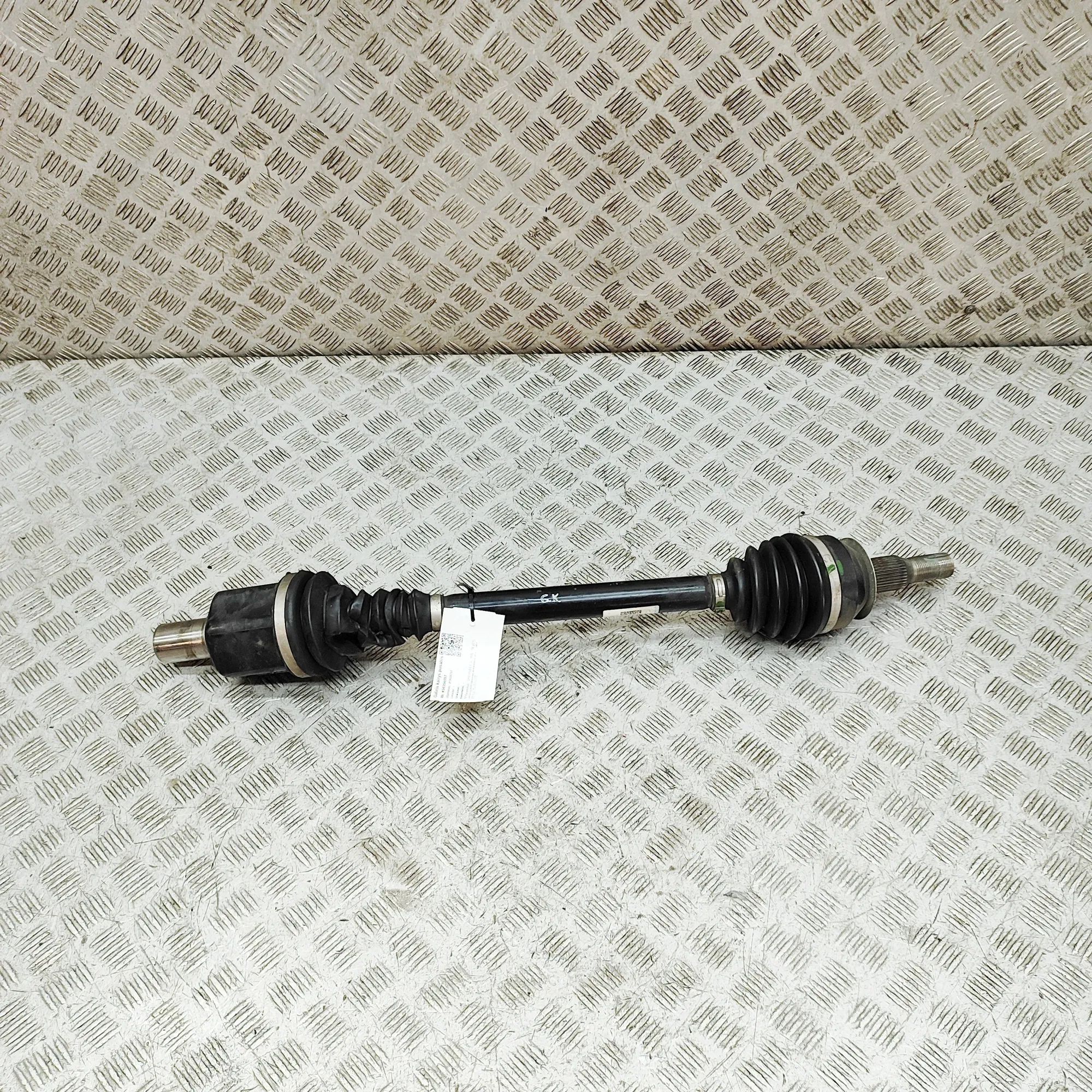 Chevrolet Corvette (C7) Rear Left Driveshaft 84228346 Rear Left Driveshaft CHEVROLET CORVETT...