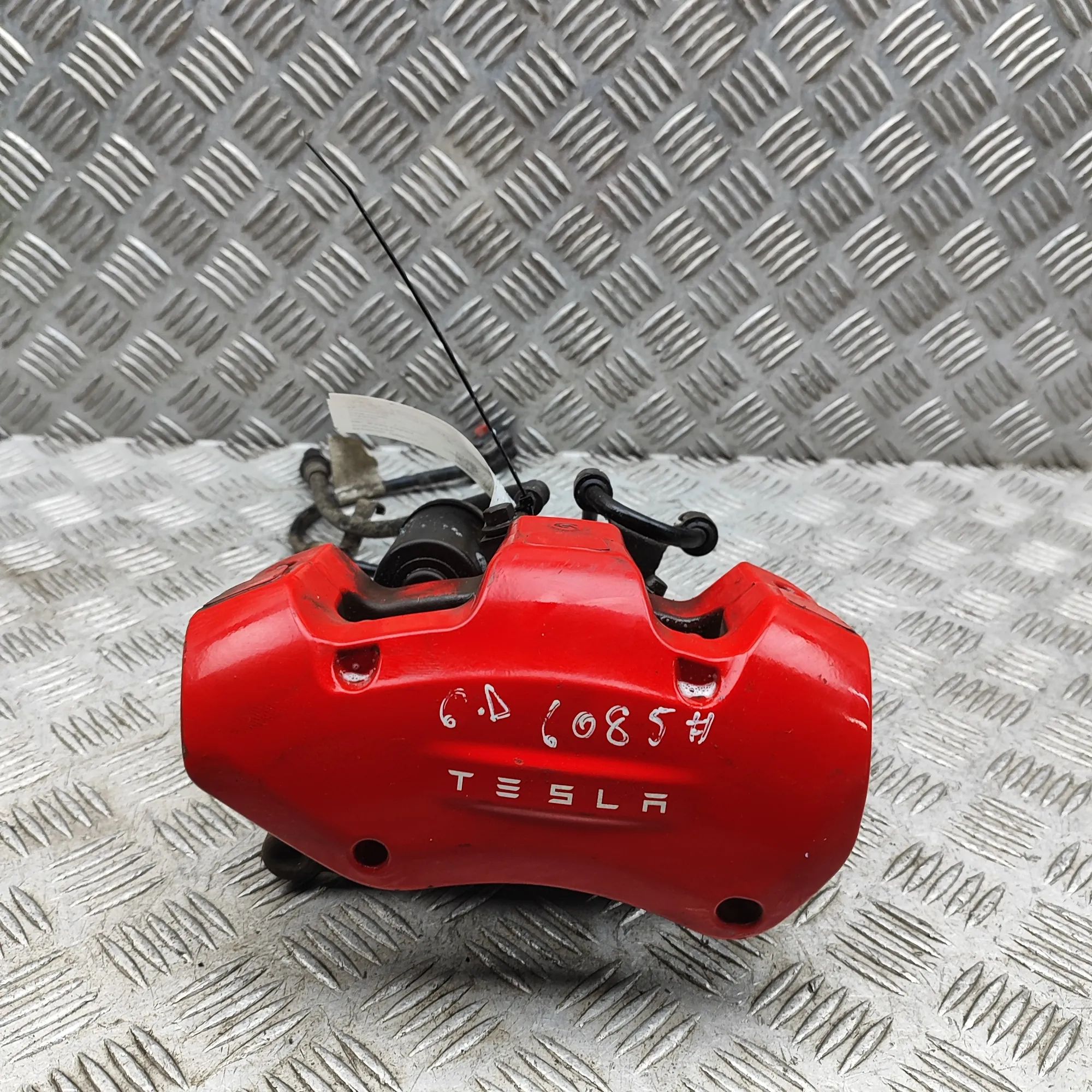 Tesla Model 3 Rear Right Brake Caliper 1044644-00-F Rear Right Brake Caliper TESLA MOD...