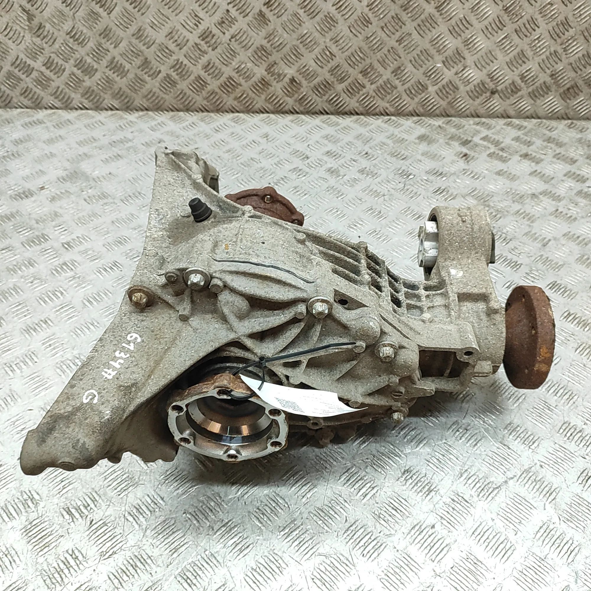 Audi Q5 (8R) takatasauspyörästö M0030184, 0D2500043H Rear Differential AUDI Q5 ...
