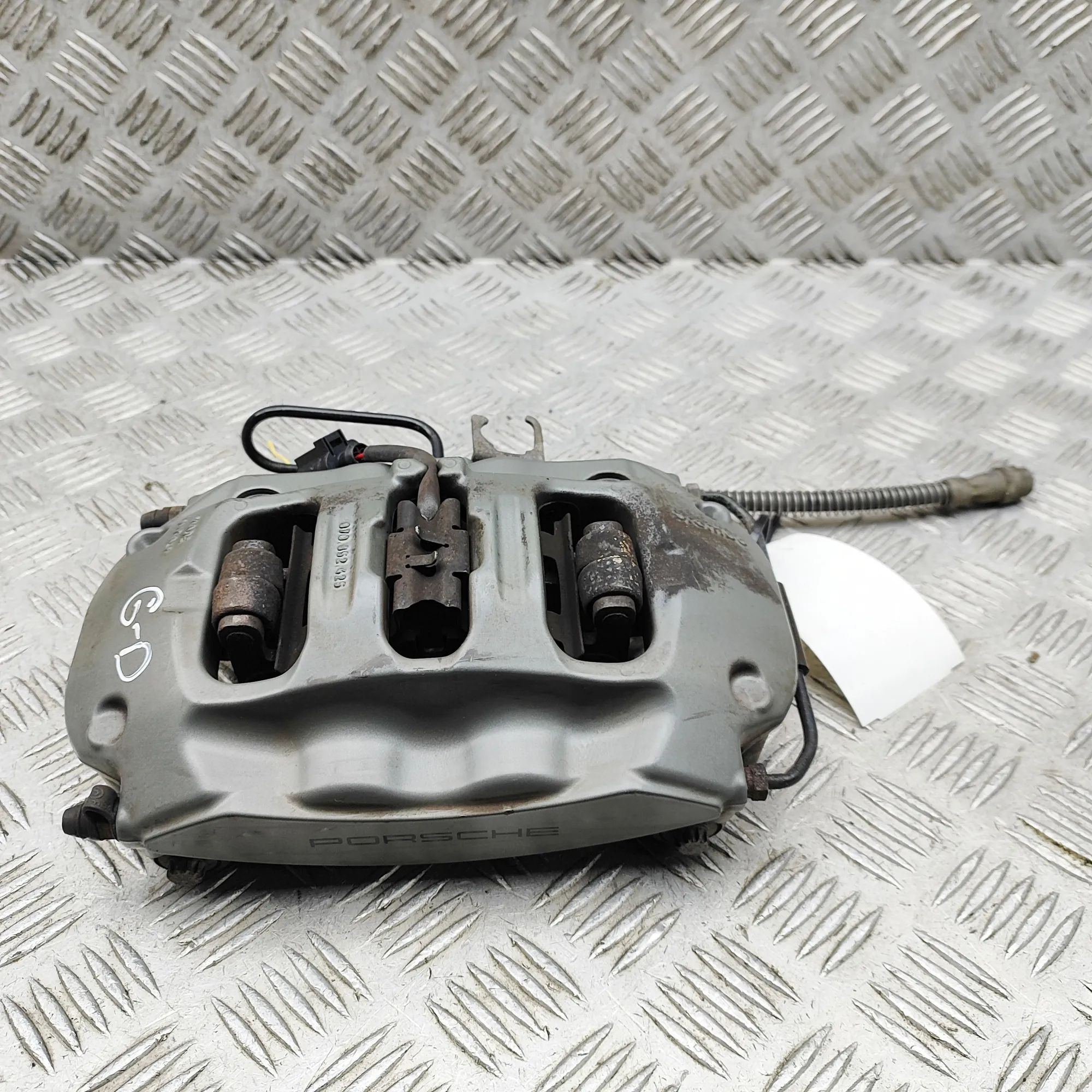 Porsche Cayenne Rear Right Brake Caliper 970352425, 9Y0615404AD Rear Right Brake Caliper...