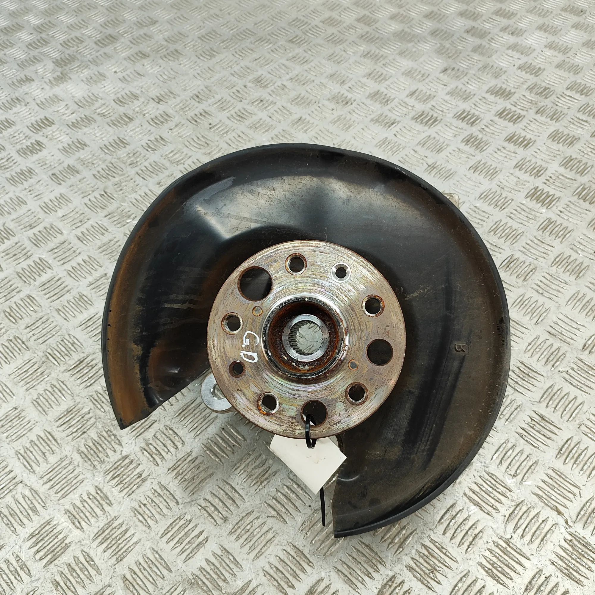 Lexus NX Rear Right Wheel Hub 42304-42090 Rear Right Wheel Hub LEXUS NX (II _...