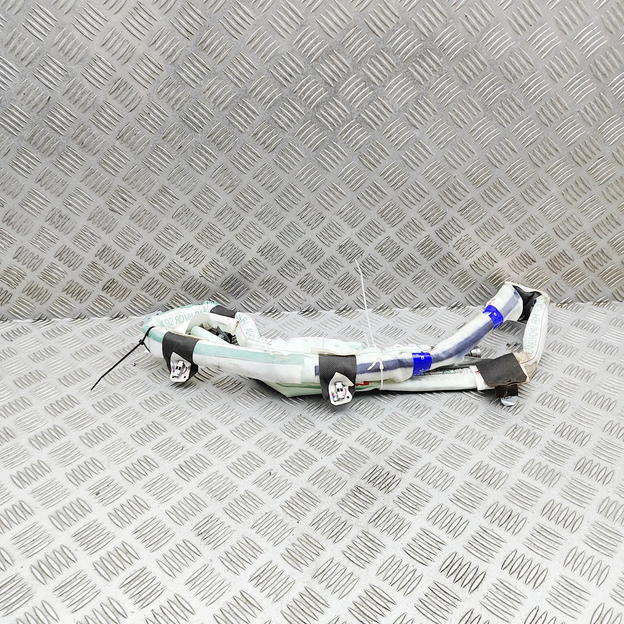 Audi A4 (B8) Right Side Roof Safety Curtain SRS 8W9880742F Right Side Roof Safety Curtain SRS A...