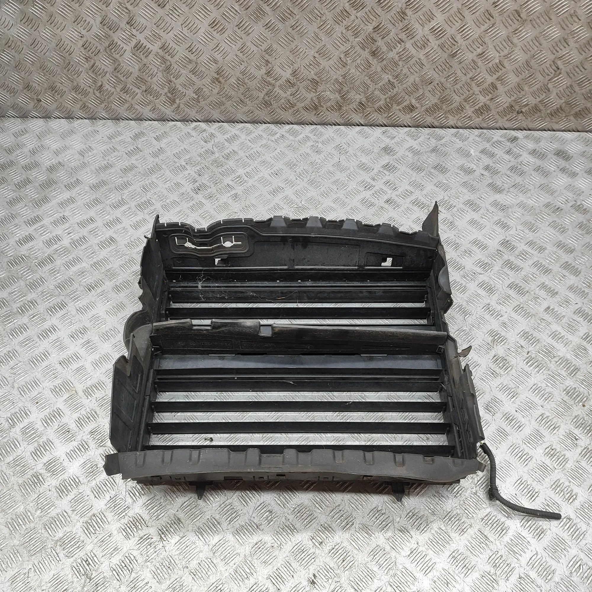 Peugeot 2008 Radiator Air Intake Channel 9829711480 Radiator Air Intake Channel PEUGEOT ...