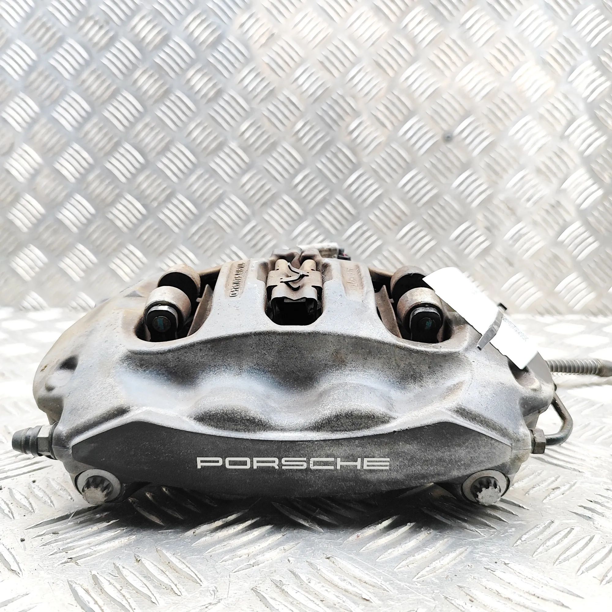 Porsche Cayenne Rear Right Brake Caliper 9Y0615404DH, 9Y0615424J, 9Y0698451B, 9Y0615404 ...